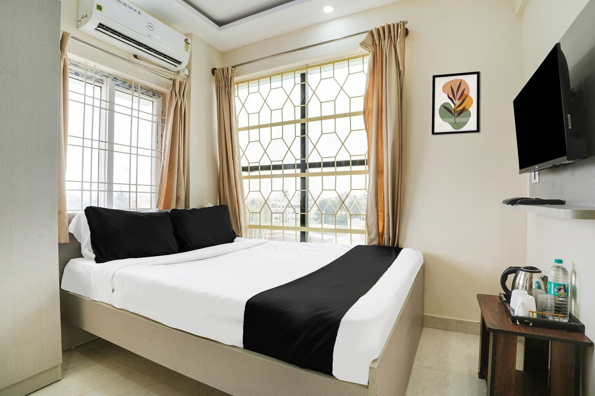 Comfortable Accommodations: Super Hotel O Bangalore in Bangalore offers family rooms with air-conditioning, private bathrooms, work desks, and free WiFi throughout the property. Each room includes a seating area, TV, and free toiletries.

Dining Experience: The family-friendly restaurant serves Indian cuisine in a welcoming ambience. Guests can enjoy meals in the on-site restaurant or order room service.

Convenient Facilities: The hotel features a lift, 24-hour front desk, housekeeping service, and room service. Additional amenities include a work desk, TV, and free toiletries.

Prime Location: Located 16 km from Kempegowda International Airport, the hotel is near attractions such as Commercial Street (17 km) and Bangalore Palace (18 km). Guests appreciate the attentive staff and room cleanliness.

Unmarried couples are warmly welcome at this property.
Guests with local ID proof are warmly welcome.
"Early Check-In Policy: A full day’s room rate will be charged for check-ins before 6:00 AM. Complimentary early check-in is available between 6:00 AM and 10:00 AM, subject to room availability.
Check-in is only available to guests aged 18 and above. Please provide a government-issued ID to confirm your age.

