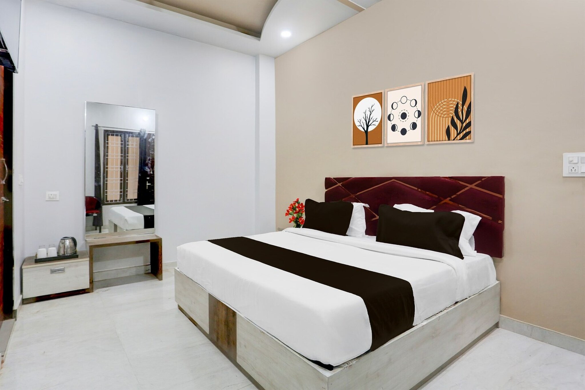 Super Hotel O Bareilly Near Satellite Bus Stand