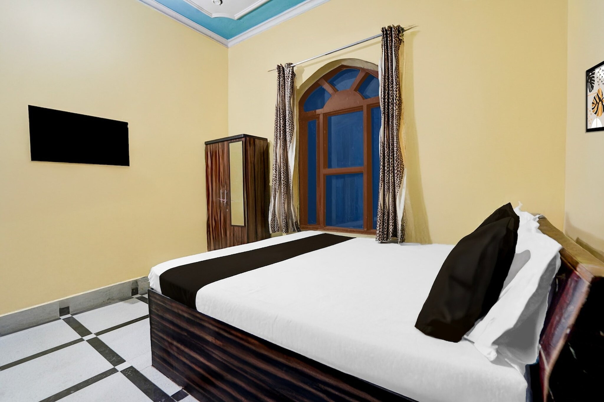 Super Hotel O Behror