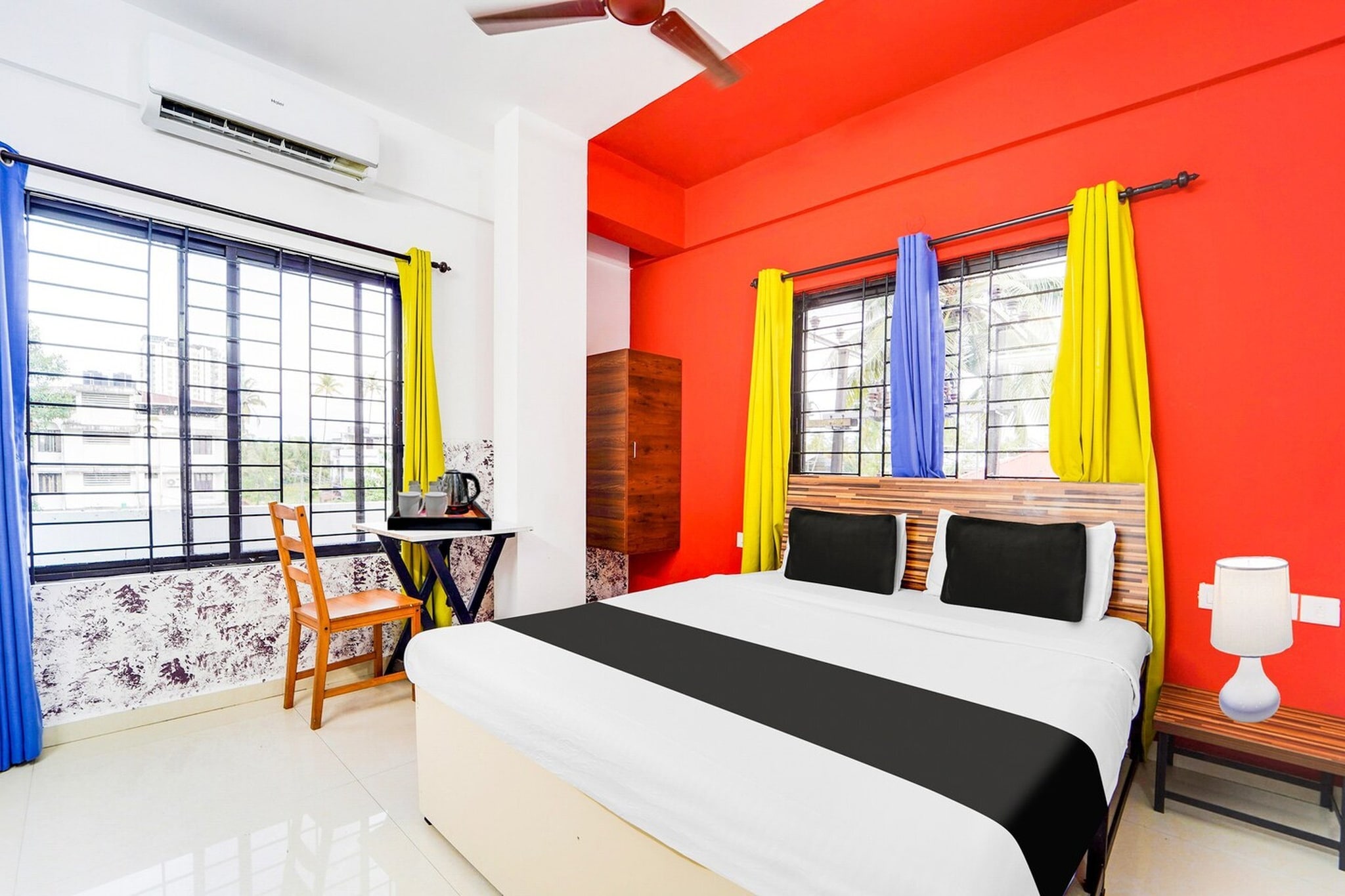 Set within 16 km of Cochin Shipyard and 4.5 km of Hindustan Insecticides Limited, Hotel O Cheranelloor Aster Medicity Formerly Abriz Residency offers rooms with air conditioning and a private bathroom in Elūr. This 3-star hotel offers room service, a 24-hour front desk and free WiFi. The hotel features family rooms.

The units at the hotel come with a seating area, a flat-screen TV with satellite channels and a private bathroom with free toiletries and a bath or shower. All rooms feature a desk.

Guests at Hotel O Cheranelloor Aster Medicity Formerly Abriz Residency can enjoy a continental breakfast.

Edappally Church is 5.3 km from the accommodation, while Travancore Chemicals Industries is 6.2 km away. Cochin International Airport is 21 km from the property.

Unmarried couples are warmly welcome at this property.
Guests with local ID proof are warmly welcome.

Early Check-In Policy: A full day’s room rate will be charged for check-ins before 6:00 AM. Complimentary early check-in is available between 6:00 AM and 10:00 AM, subject to room availability.
Check-in is only available to guests aged 18 and above. Please provide a government-issued ID to confirm your age.



