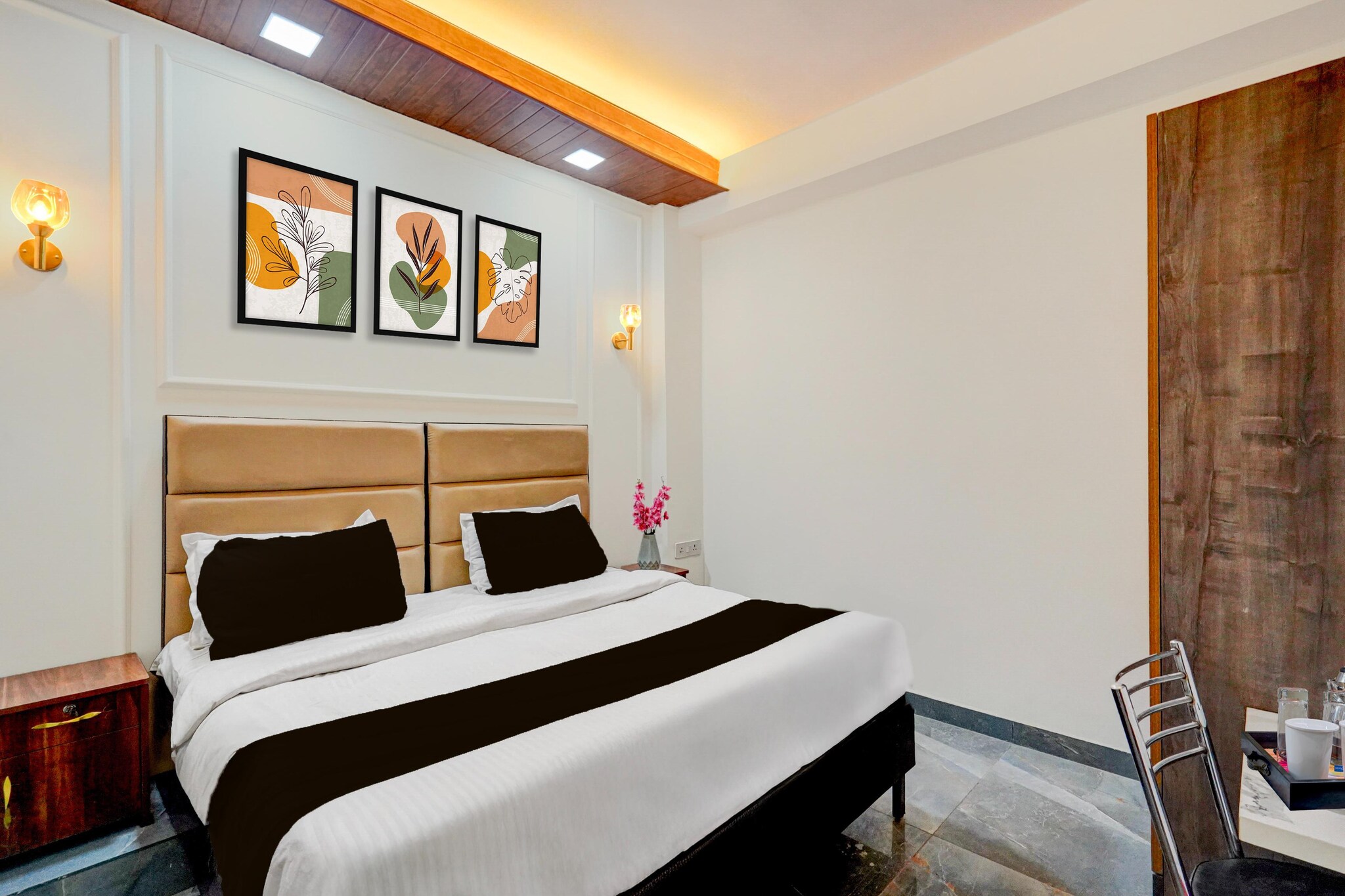 Comfortable Accommodations: Super Hotel O DTU Main Gate Delhi in Delhi offers family rooms with air-conditioning, private bathrooms, work desks, and seating areas. Each room includes free toiletries, a bath or shower, TV, and tiled floors.
Essential Facilities: Guests enjoy free WiFi throughout the property, a 24-hour front desk, housekeeping service, room service, and luggage storage. The hotel provides continental and à la carte breakfast options.
Convenient Location: Located 25 km from Delhi International Airport, the hotel is near attractions such as Red Fort (19 km), Gurudwara Sis Ganj Sahib and Bangla Sahib (20 km), and India Gate (23 km).
Unmarried couples are warmly welcome at this property.
Guests with local ID proof are warmly welcome.
"Early Check-In Policy: A full day’s room rate will be charged for check-ins before 6:00 AM. Complimentary early check-in is available between 6:00 AM and 10:00 AM, subject to room availability.
Check-in is only available to guests aged 18 and above. Please provide a government-issued ID to confirm your age.