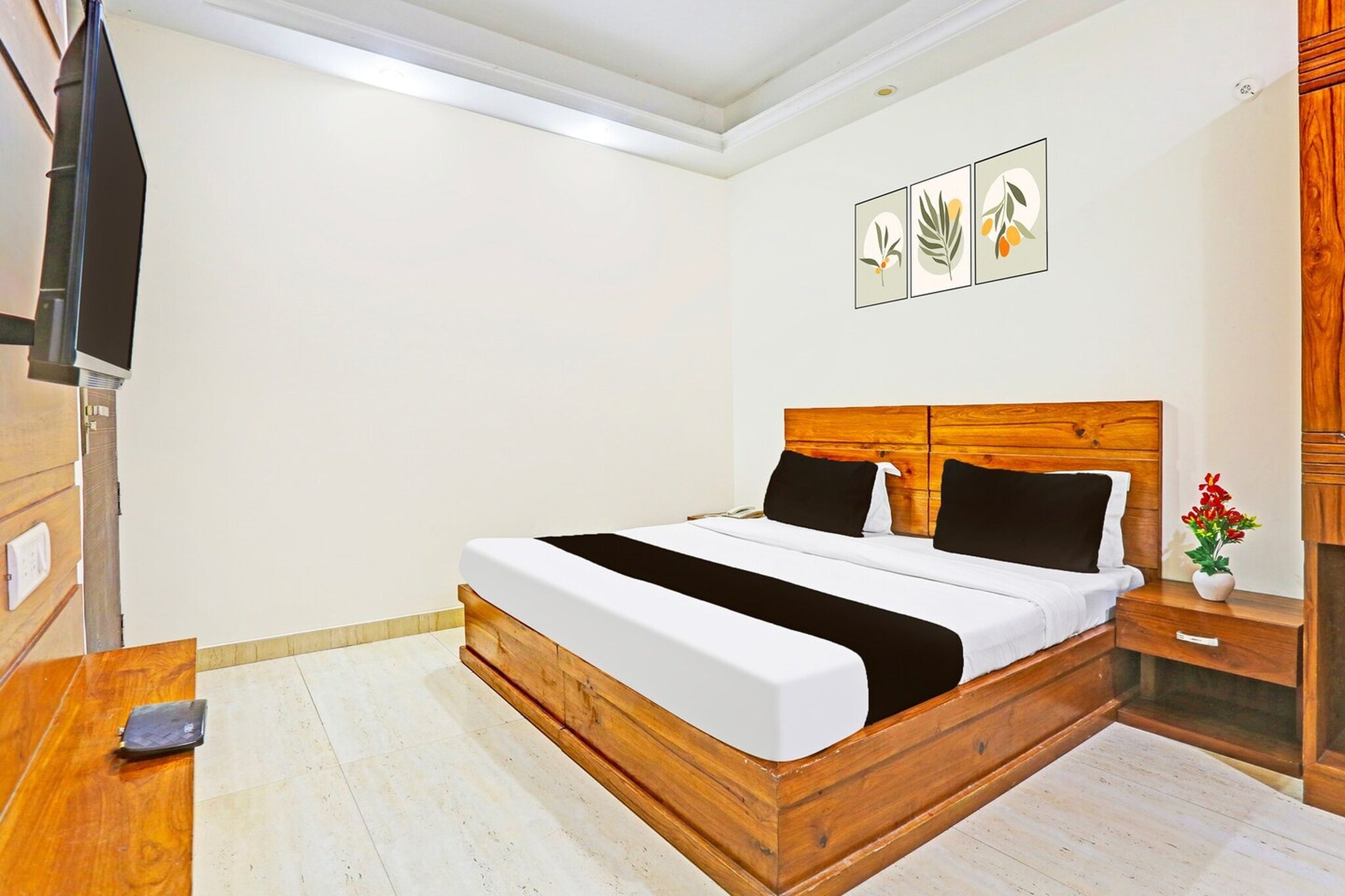 Super Hotel O Gurgaon Old Town