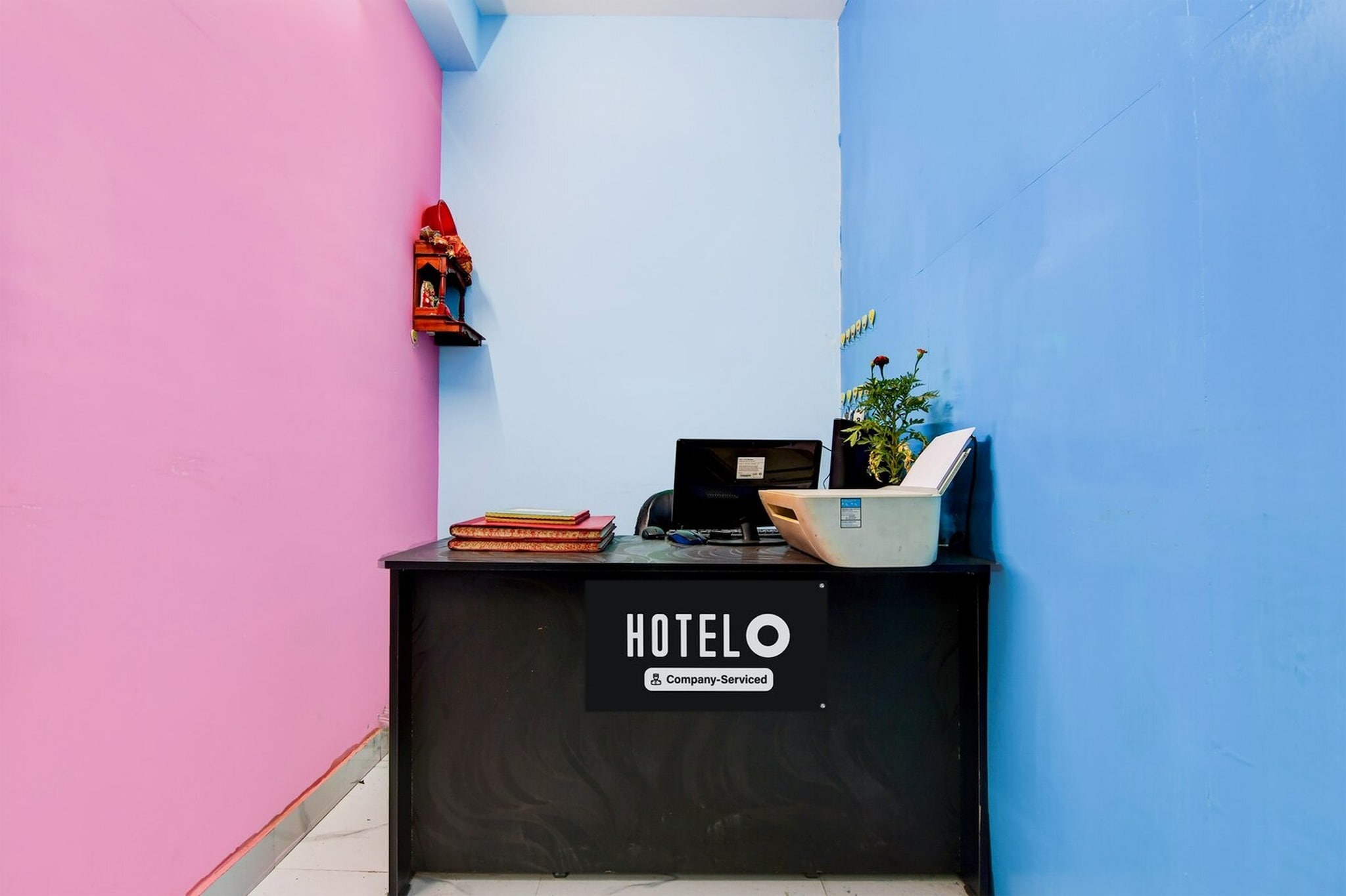 Super Hotel O Hiland Park Formerly Ayush Villa is located in JÄdabpur, 10 km from Kalighat Kali Temple and 12 km from Indian Museum. Featuring a shared lounge, the 3-star hotel has air-conditioned rooms with free WiFi, each with a private bathroom. The accommodation provides room service and a 24-hour front desk for guests.
All units at the hotel are equipped with a seating area and a flat-screen TV with cable channels. The units include a desk.
Sealdah Railway Station is 12 km from Super Hotel O Hiland Park Formerly Ayush Villa, while Park Street Metro Station is 12 km away. Netaji Subhash Chandra Bose International Airport is 22 km from the property.
Unmarried couples are warmly welcome at this property.
Guests with local ID proof are warmly welcome.
Early Check-In Policy: A full day’s room rate will be charged for check-ins before 6:00 AM. Complimentary early check-in is available between 6:00 AM and 10:00 AM, subject to room availability.
Check-in is only available to guests aged 18 and above. Please provide a government-issued ID to confirm your age.