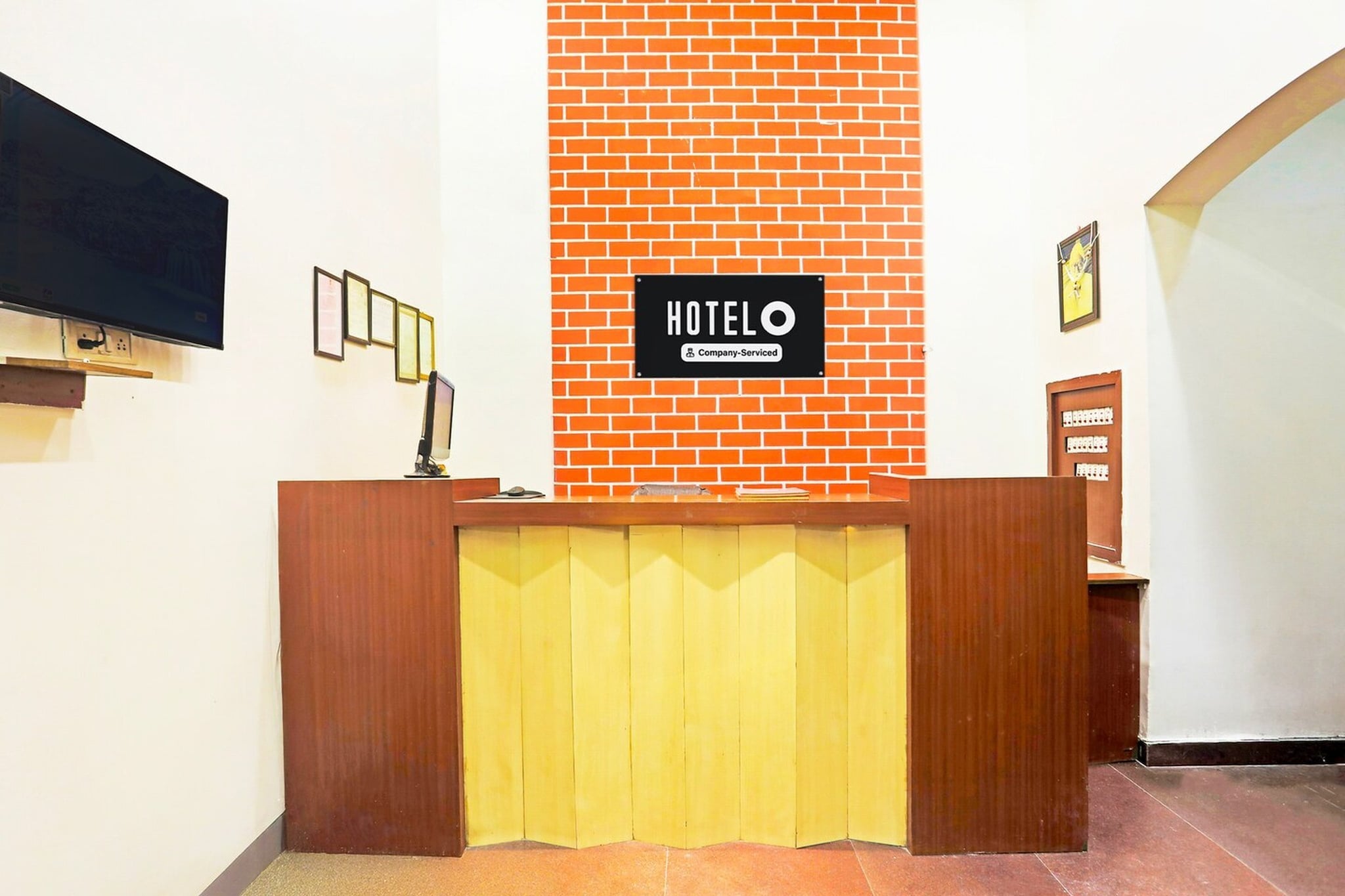 Comfortable Accommodations: Super Hotel O Jaistambh Chowk in Raipur offers family rooms with air-conditioning, private bathrooms, and free WiFi throughout the property. Each room includes a work desk, seating area, TV, and free toiletries.

Dining Experience: The family-friendly restaurant serves Indian cuisine in a welcoming ambience. Guests can enjoy a continental breakfast each morning.

Convenient Facilities: The hotel features a lounge, 24-hour front desk, shared kitchen, housekeeping service, room service, and luggage storage. Free on-site parking is available.

Nearby Attractions: Raipur Railway Station is a 17-minute walk away, while Swami Vivekananda Airport is 14 km distant. The Raipur International Cricket Stadium lies 23 km from the property. Boating is available in the surrounding area.

Unmarried couples are warmly welcome at this property.
Guests with local ID proof are warmly welcome.
Apologies, but we are currently unable to host foreign nationals at this property.

Early Check-In Policy: A full dayâ€™s room rate will be charged for check-ins before 6:00 AM. Complimentary early check-in is available between 6:00 AM and 10:00 AM, subject to room availability.

Check-in is only available to guests aged 18 and above. Please provide a government-issued ID to confirmÂ yourÂ age.
