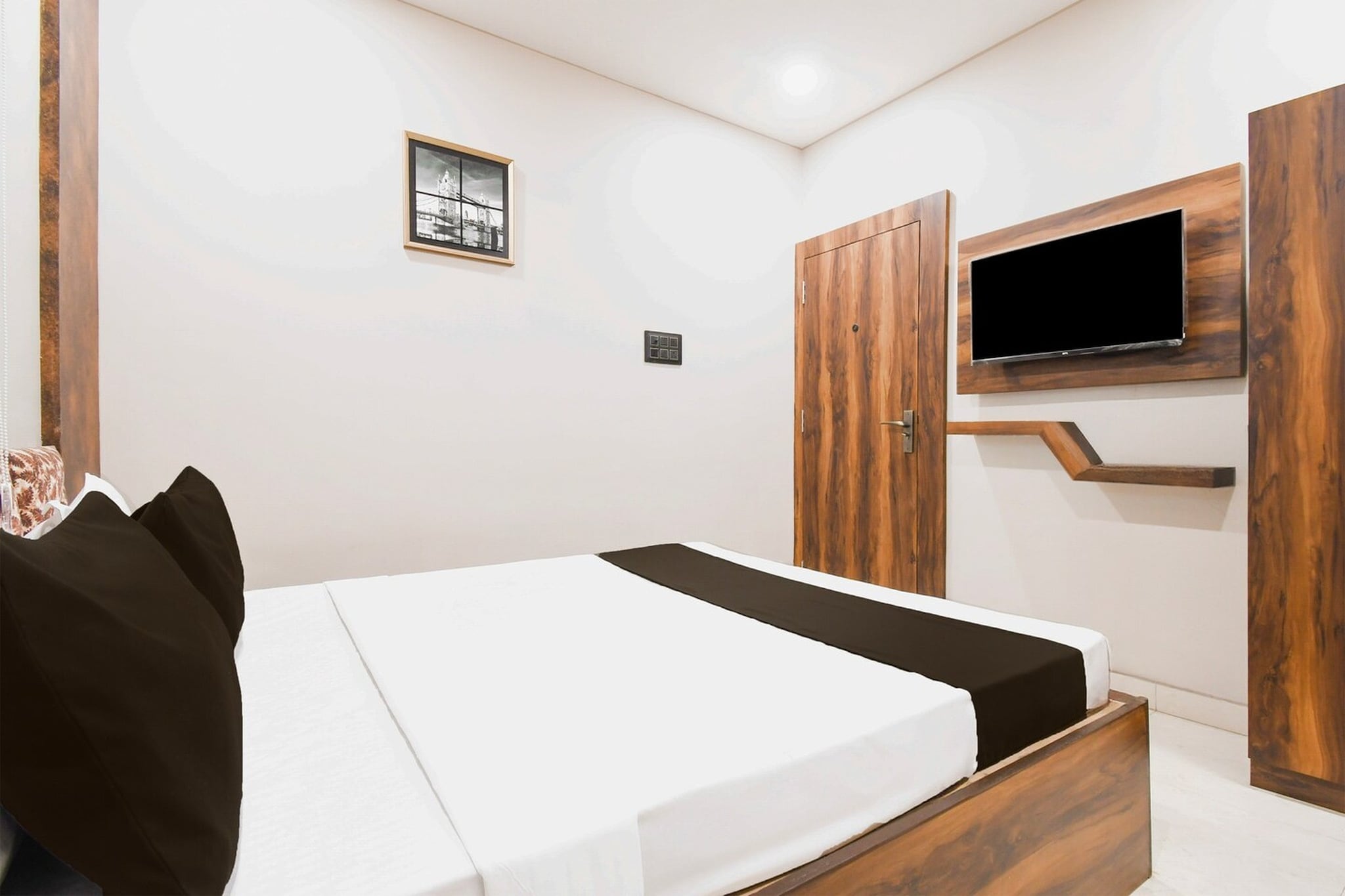 Hotel O Jamshedpur Near Burma Mines