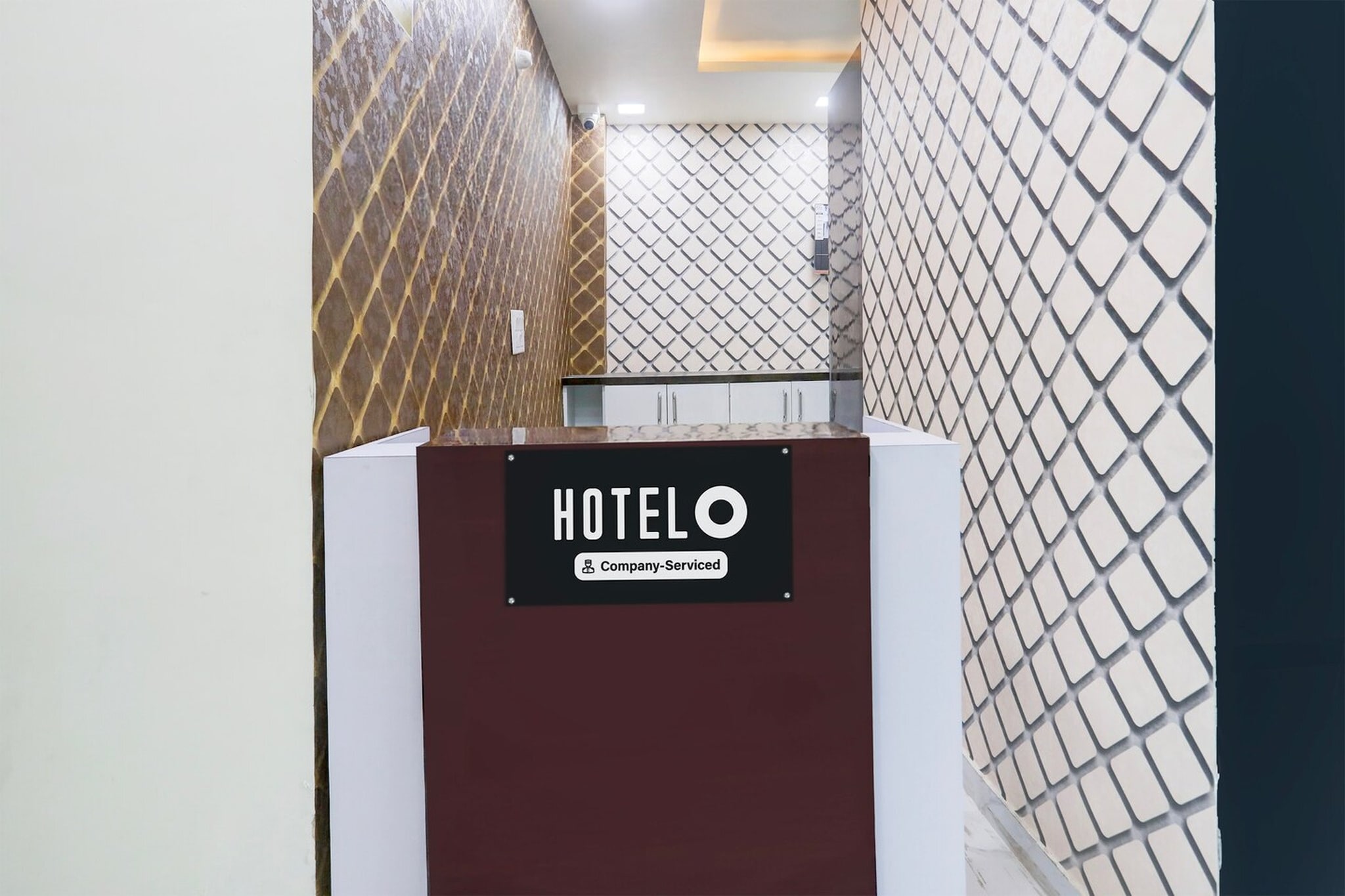 Set in KaliÄnpur, Uttar Pradesh region, Super Hotel O Kalyanpur Near IIT Kanpur is located 13 km from KÄnpur Central Station. This 3-star hotel offers room service, a 24-hour front desk and free WiFi. The hotel has family rooms.
All guest rooms at the hotel come with a seating area, a flat-screen TV with cable channels and a private bathroom with free toiletries and a shower. All units at Super Hotel O Kalyanpur Near IIT Kanpur feature air conditioning and a desk.
Kanpur Airport is 14 km from the property.
Unmarried couples are warmly welcome at this property.
Guests with local ID proof are warmly welcome.
Apologies, but we are currently unable to host foreign nationals at this property.
Early Check-In Policy: A full day’s room rate will be charged for check-ins before 6:00 AM. Complimentary early check-in is available between 6:00 AM and 10:00 AM, subject to room availability.
Check-in is only available to guests aged 18 and above. Please provide a government-issued ID to confirm your age.