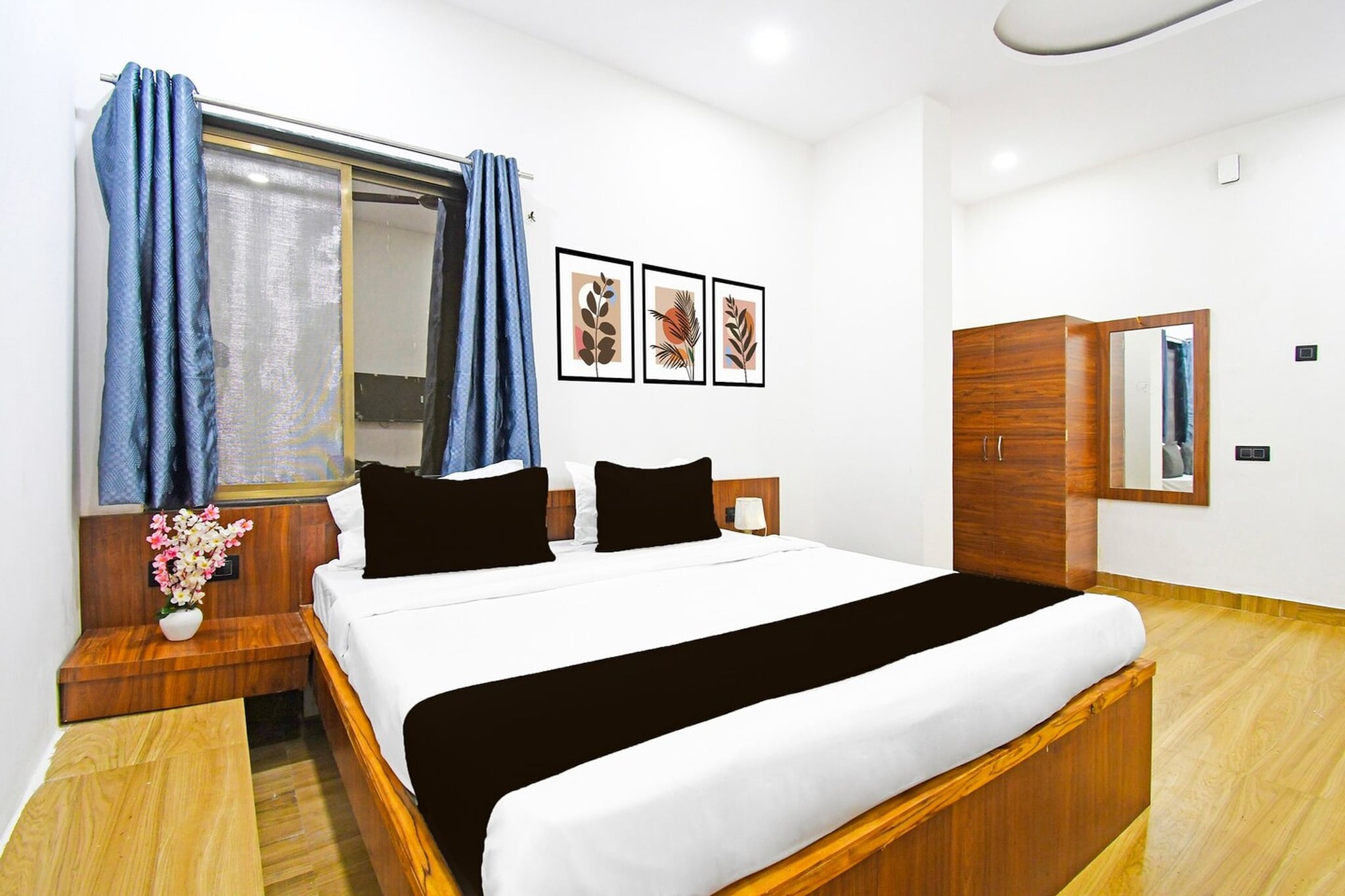 Situated within 12 km of Raipur Railway Station and 16 km of Raipur International Cricket Stadium, Super Hotel O Mana Camp Near Airport features rooms with air conditioning and a private bathroom in Dharmpura. Among the facilities at this property are room service and a 24-hour front desk, along with free WiFi throughout the property. The hotel has family rooms.

The rooms at the hotel are fitted with a seating area, a flat-screen TV with satellite channels and a private bathroom with free toiletries and a bath or shower. All guest rooms have a desk.

Swami Vivekananda Airport is 5 km from the property.

Unmarried couples are warmly welcome at this property.
Guests with local ID proof are warmly welcome.
Apologies, but we are currently unable to host foreign nationals at this property.
Early Check-In Policy: A full dayâ€™s room rate will be charged for check-ins before 6:00 AM. Complimentary early check-in is available between 6:00 AM and 10:00 AM, subject to room availability.

Check-in is only available to guests aged 18 and above. Please provide a government-issued ID to confirmÂ yourÂ age.