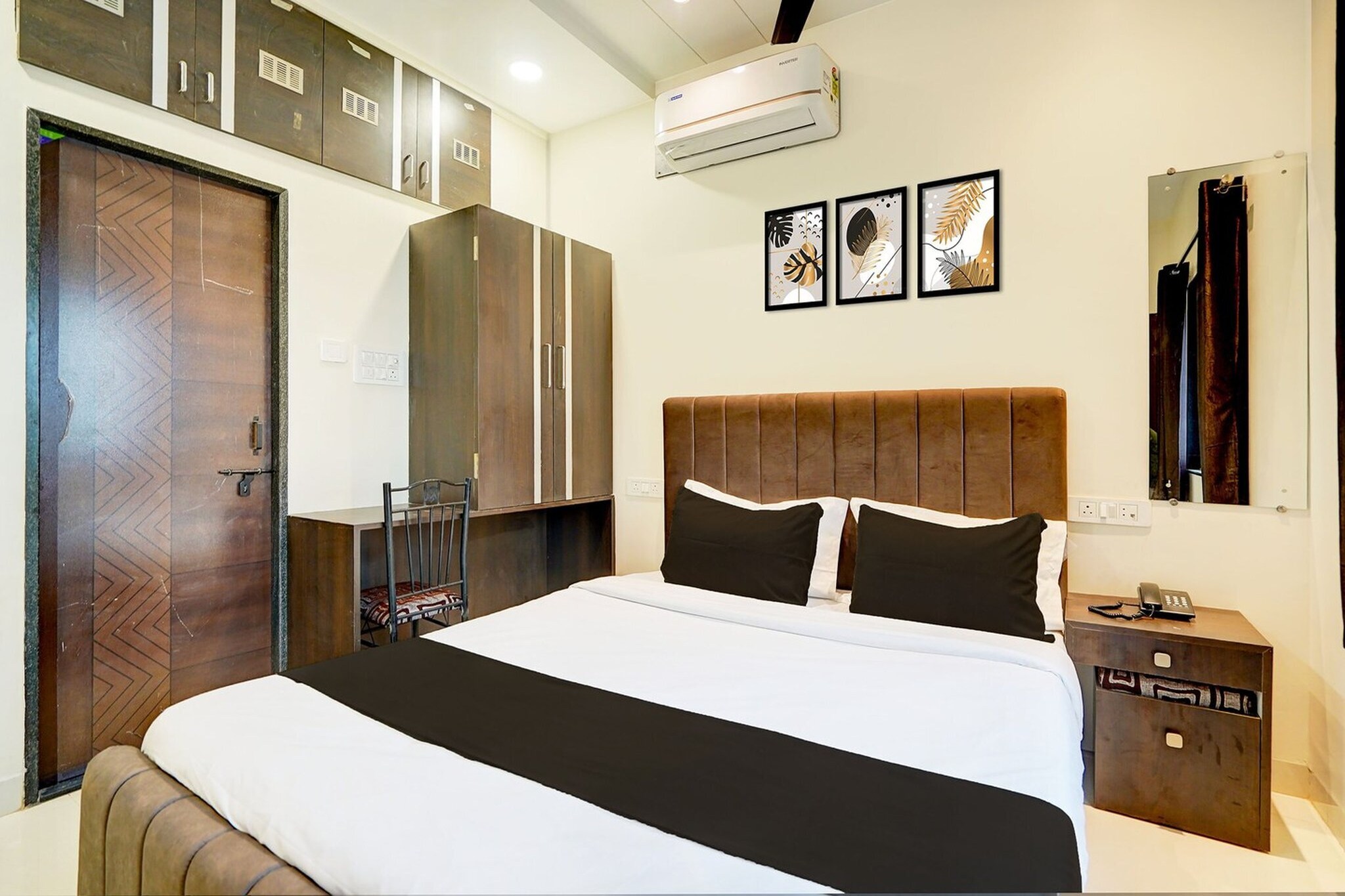Super Hotel O Manish Nagar