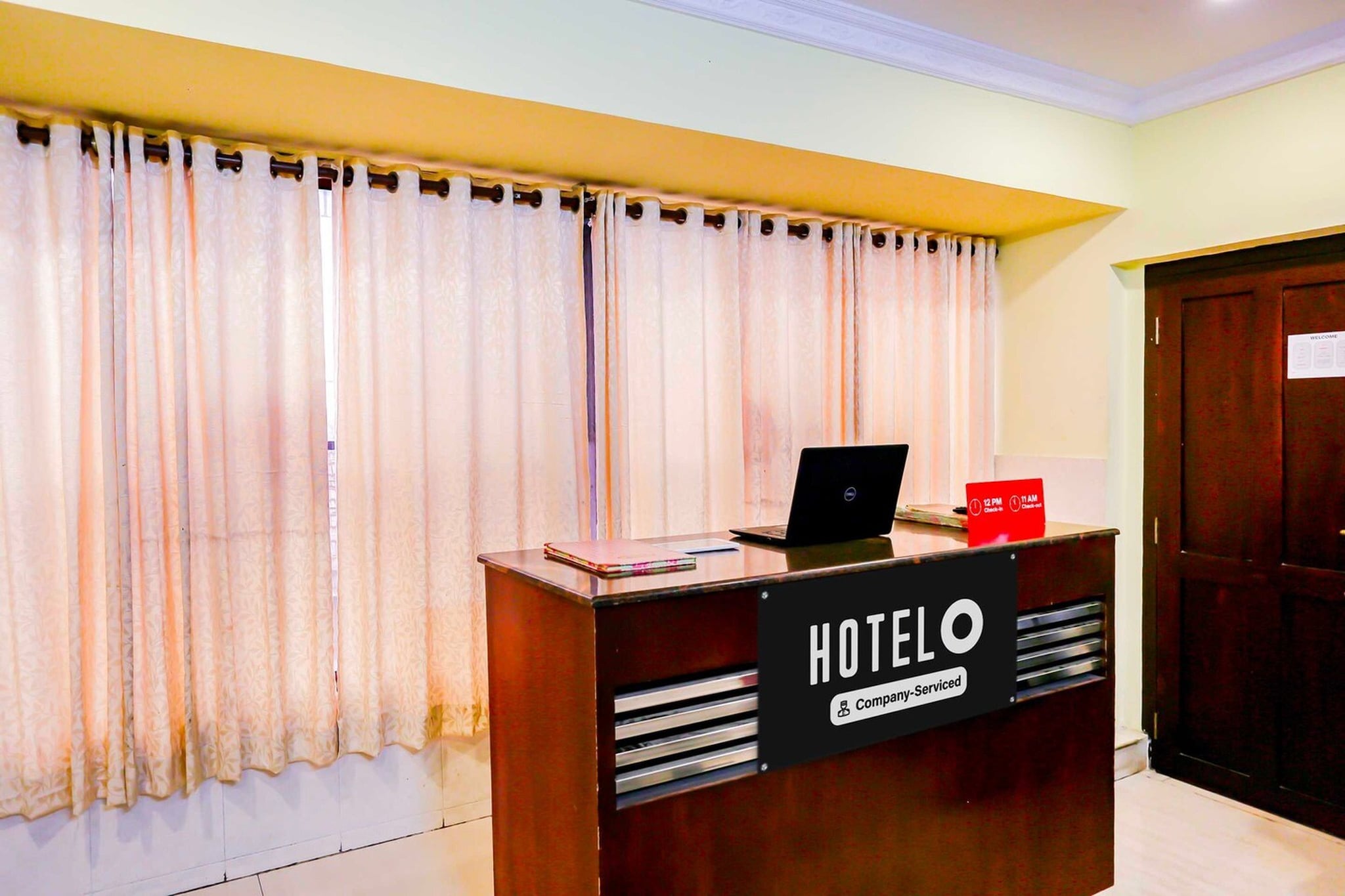 Comfortable Accommodations: Super Hotel O Padma Junction MG Road in Kochi offers family rooms with air-conditioning, private bathrooms, walk-in showers, and free WiFi throughout the property. Each room includes a work desk, seating area, TV, and wardrobe.

Convenient Facilities: Guests can enjoy a lounge, lift, 24-hour front desk, housekeeping, laundry, room service, and luggage storage. Free on-site parking is available.

Dining Options: A continental breakfast is served daily.

Location and Surroundings: Located 26 km from Cochin International Airport, the hotel is near Padma Theatre and MG Road. Boating is available in the surrounding area.

Unmarried couples are warmly welcome at this property.
Guests with local ID proof are warmly welcome.
Apologies, but we are currently unable to host foreign nationals at this property.
Early Check-In Policy: A full dayâ€™s room rate will be charged for check-ins before 6:00 AM. Complimentary early check-in is available between 6:00 AM and 10:00 AM, subject to room availability.
 
Check-in is only available to guests aged 18 and above. Please provide a government-issued ID to confirm your age.

