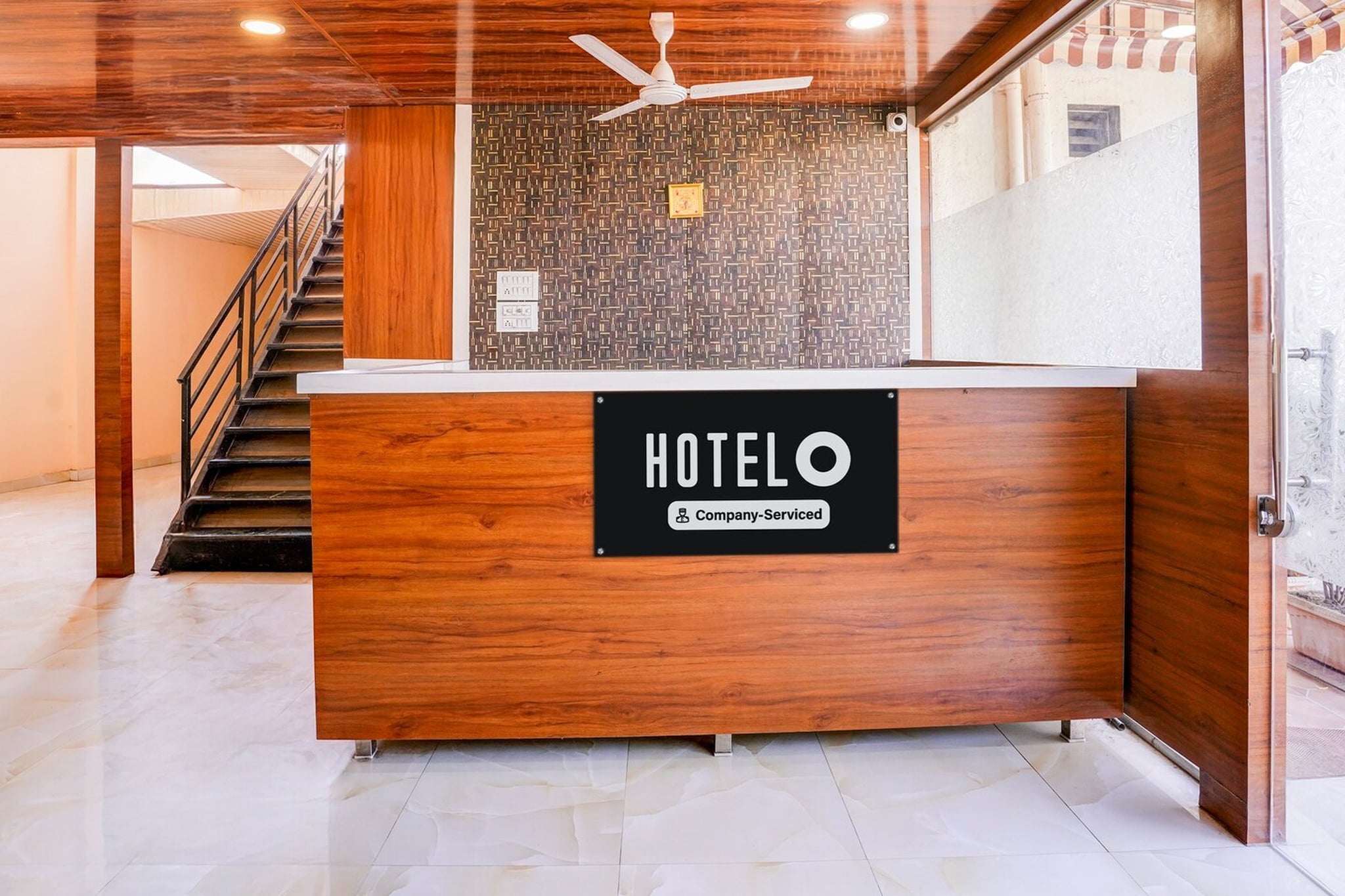 Set within 33 km of Indian Institute of Technology, Bombay and 35 km of Powai Lake, Super Hotel O Palava Dombivali offers rooms with air conditioning and a private bathroom in Mumbai. With free WiFi, this 3-star hotel offers room service and a 24-hour front desk. The hotel has family rooms.

All guest rooms at the hotel come with a seating area, a flat-screen TV with satellite channels and a private bathroom with free toiletries and a bath or shower. Guest rooms feature a desk.

Super Hotel O Palava Dombivali offers an Ã  la carte or continental breakfast.

Phoenix Market City Mall is 38 km from the accommodation, while Bombay Exhibition Centre is 41 km from the property. Chhatrapati Shivaji International Mumbai Airport is 39 km away.

Unmarried couples are warmly welcome at this p
roperty.
Guests with local ID proof are warmly welcome.
Early Check-In Policy: A full dayâ€™s room rate will be charged for check-ins before 6:00 AM. Complimentary early check-in is available between 6:00 AM and 10:00 AM, subject to room availability.

Check-in is only available to guests aged 18 and above. Please provide a government-issued ID to confirmÂ yourÂ age.


