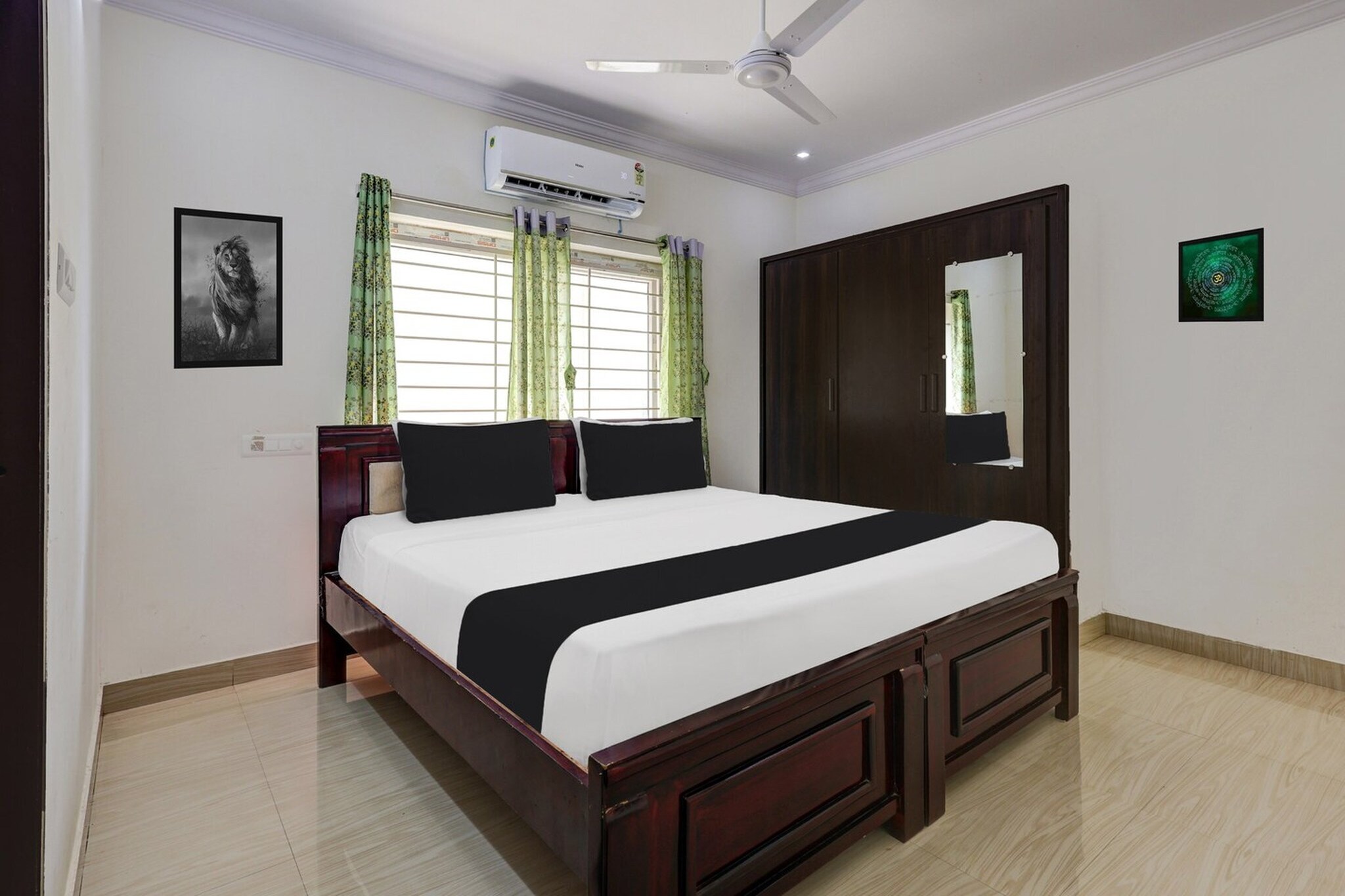 Located in JagannÄdhapuram, Andhra Pradesh region, Super Hotel O Ramaraopet Near Kakinada Beach is situated 20 km from Coringa Wildlife Sanctuary. This 4-star hotel offers room service, a 24-hour front desk and free WiFi. The hotel features family rooms.
Guest rooms at the hotel are equipped with a seating area, a flat-screen TV with satellite channels and a private bathroom with free toiletries and a bath or shower. All rooms at Super Hotel O Ramaraopet Near Kakinada Beach include air conditioning and a desk.
Guests at the accommodation can enjoy a continental breakfast.
Rajahmundry Airport is 61 km away.
Unmarried couples are warmly welcome at this property.
Guests with local ID proof are warmly welcome.
Early Check-In Policy: A full day’s room rate will be charged for check-ins before 6:00 AM. Complimentary early check-in is available between 6:00 AM and 10:00 AM, subject to room availability.
Check-in is only available to guests aged 18 and above. Please provide a government-issued ID to confirm your age.