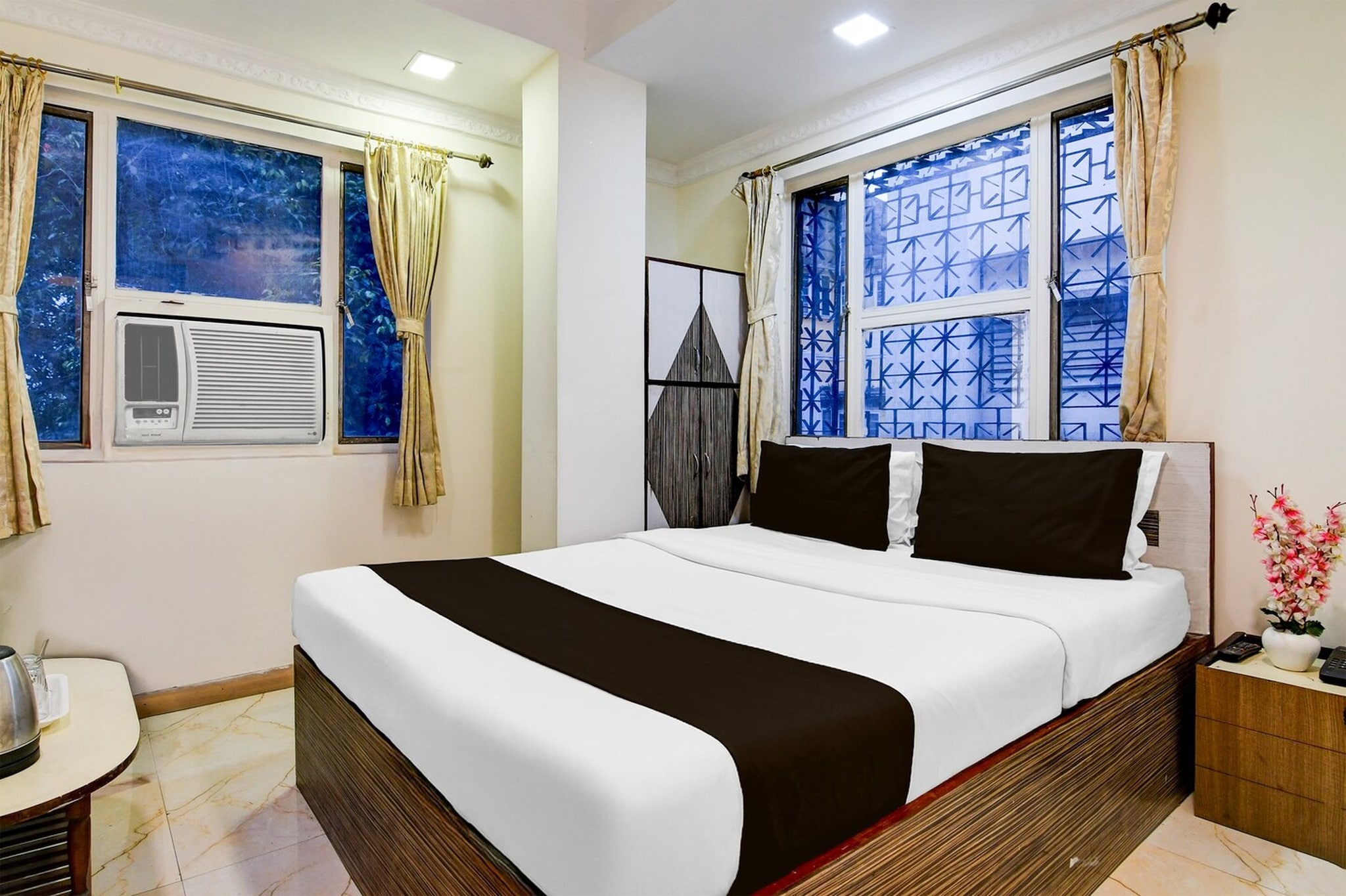 Sarat Bose Road Shree Guest House