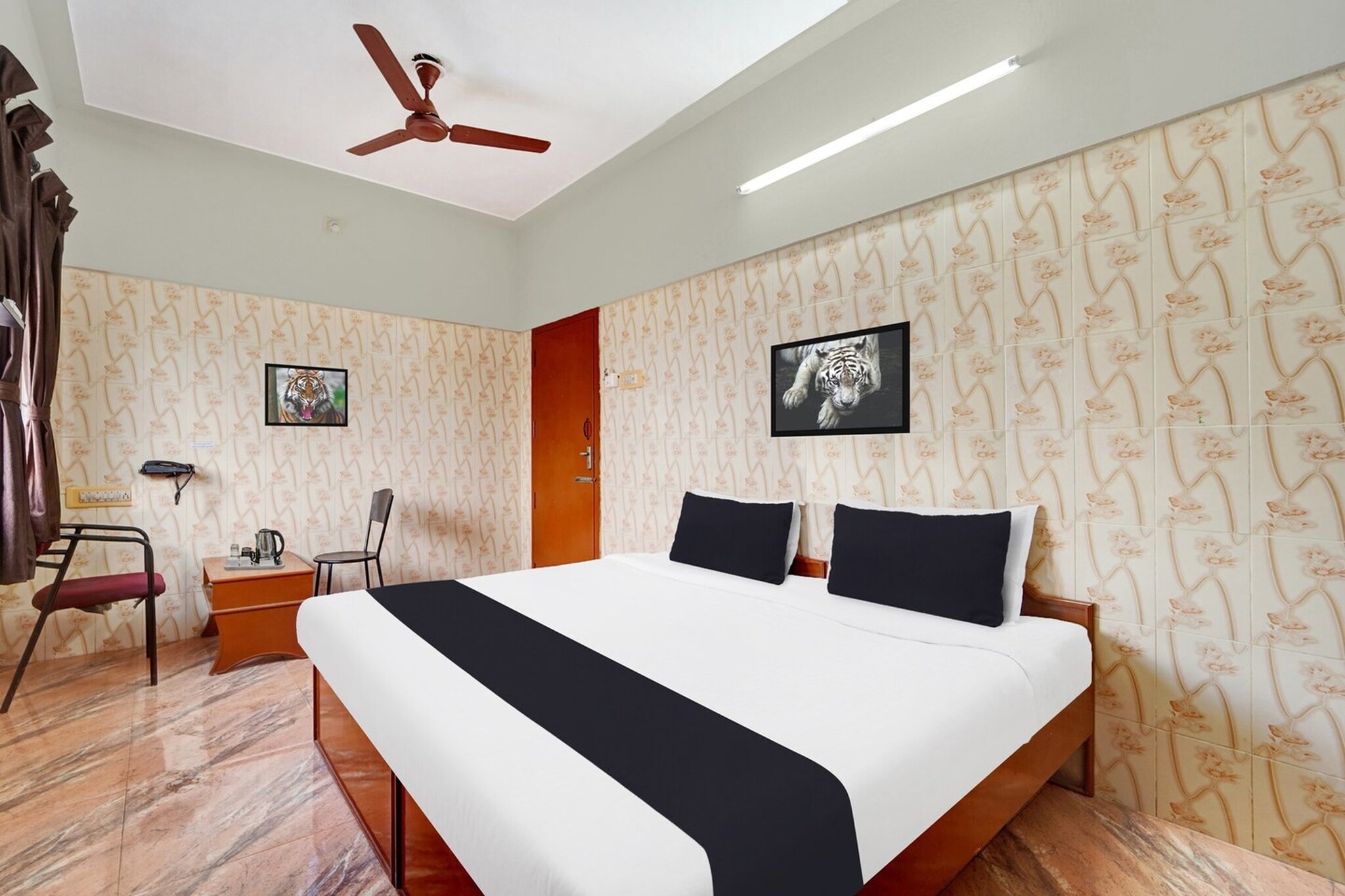 Hotel O Tiruppur Near Railway station