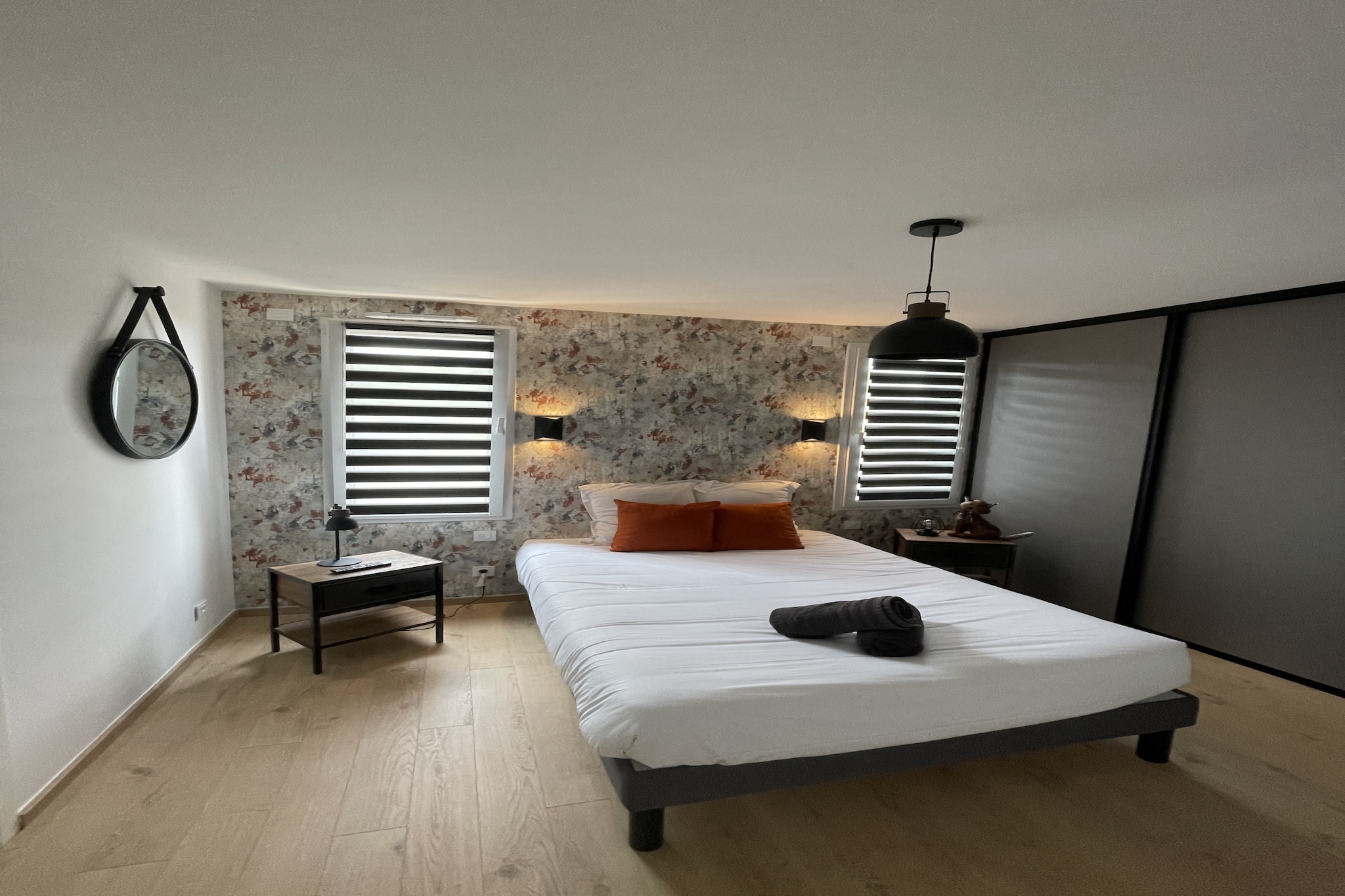 Le Yucca Spa - Jacuzzi - 8p - Rêve au Mans-Slaapkamer