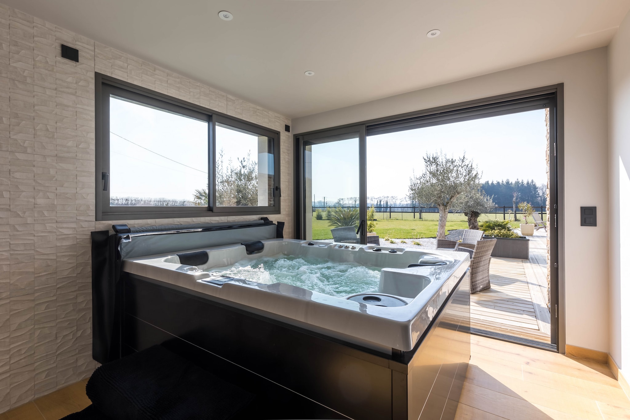 Le Yucca Spa - Jacuzzi - 8p - Rêve au Mans-Badkamer