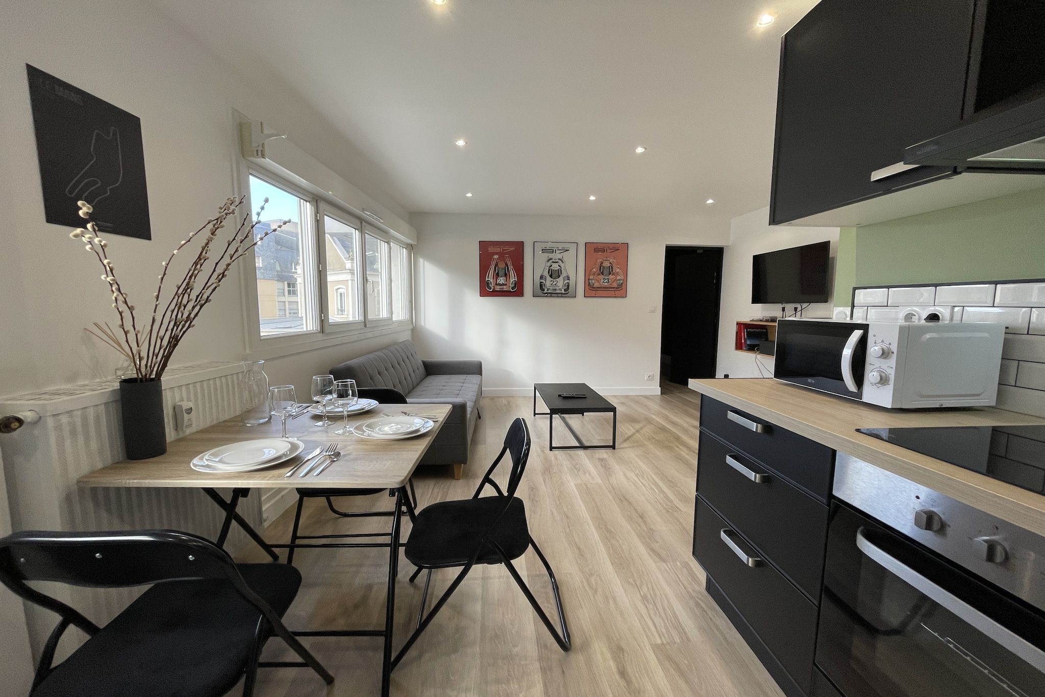 Le Scuderia - Centre - 3p - Rêve au Mans-Woonkamer
