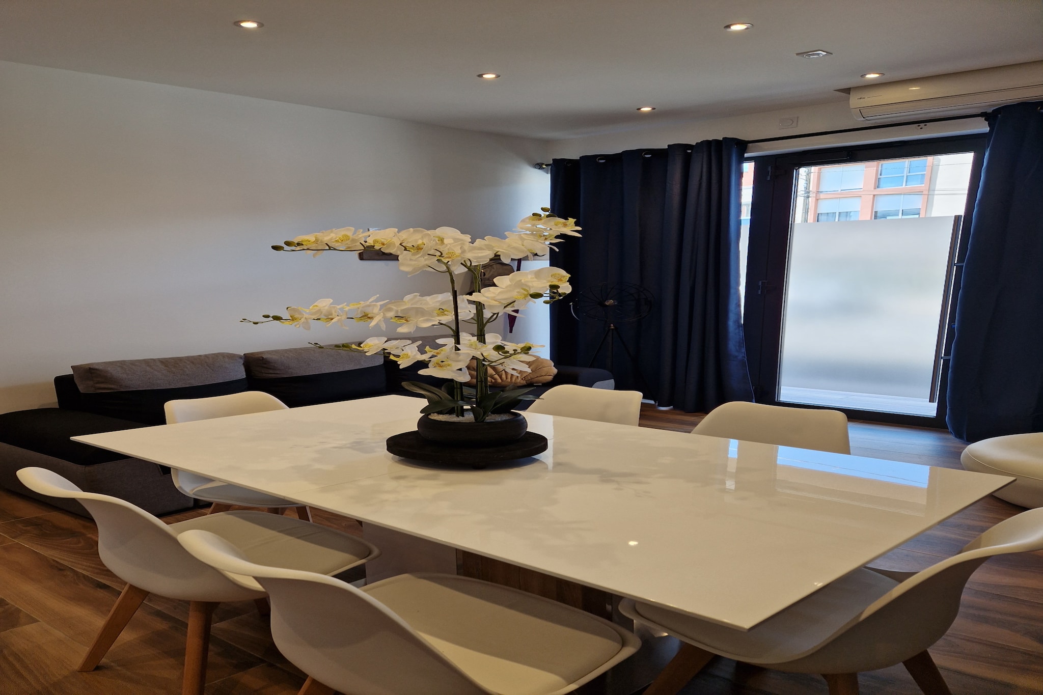 Le Saphir - Centre - Confort - 6p - Rêve au Mans-Eetkamer