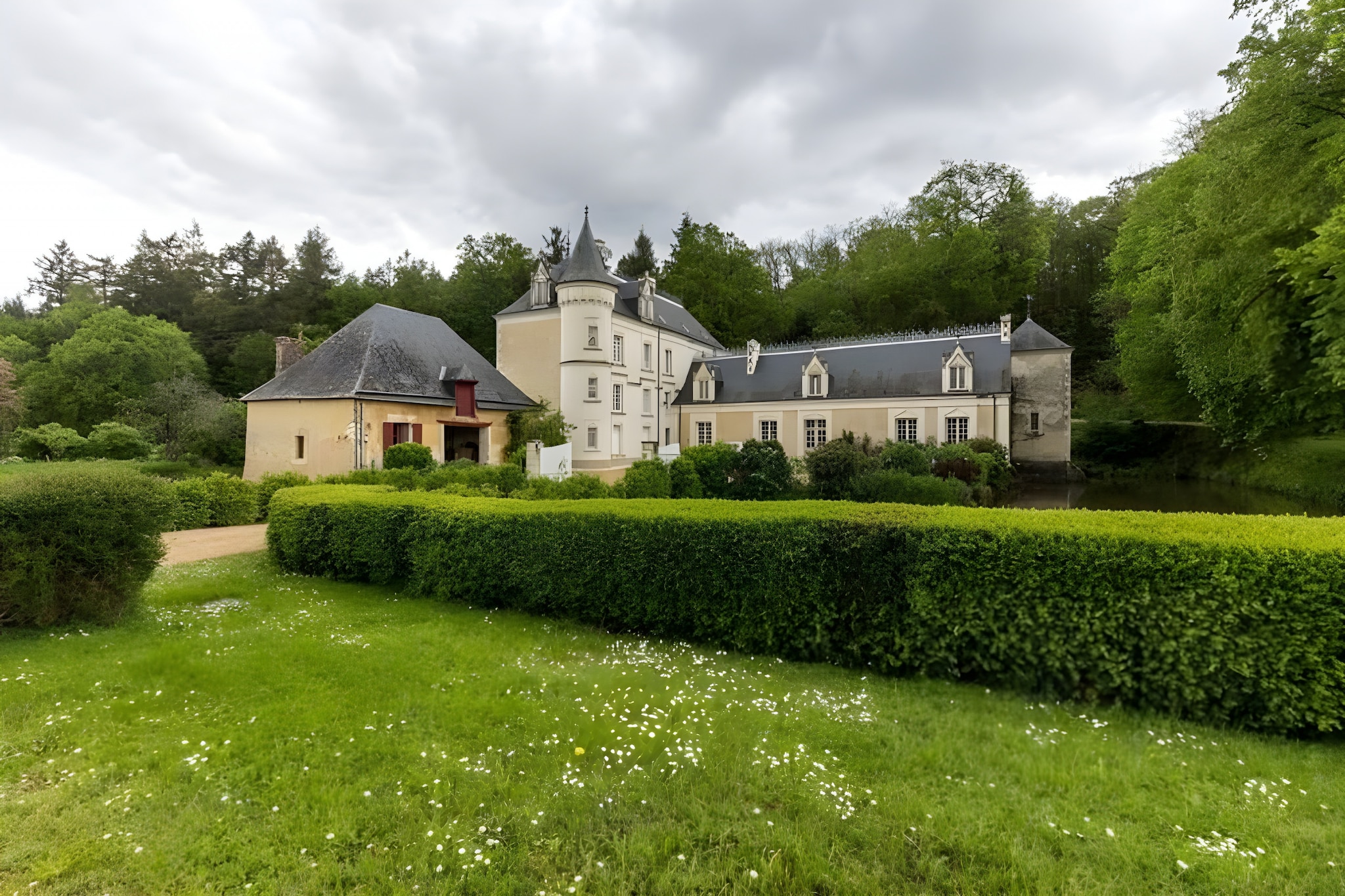 Domaine de l'Aubonnière - 14p - Rêve au Mans-Buitenkant zomer