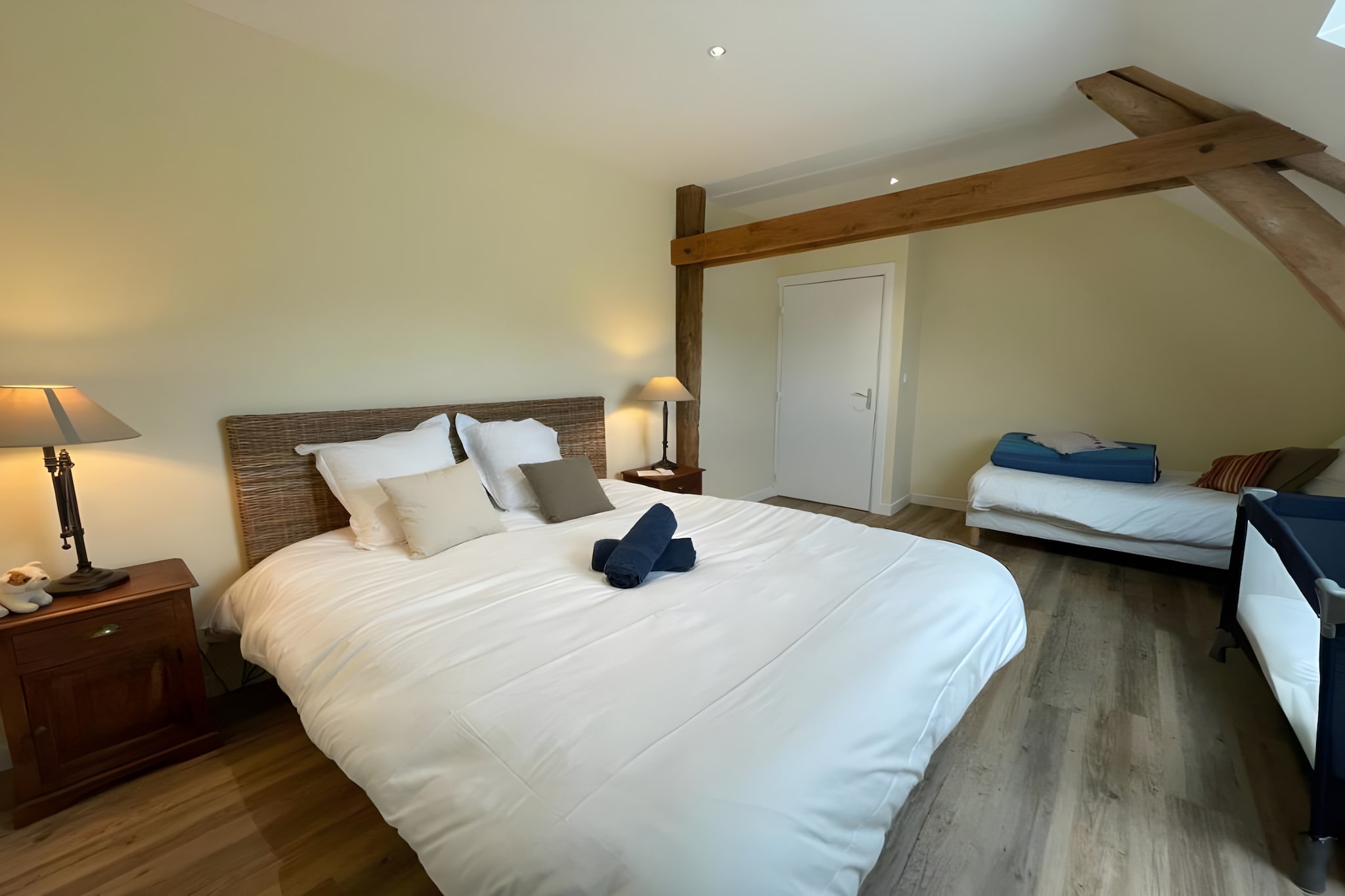 La Grange - Piscine - 15p - Rêve au Mans-Slaapkamer