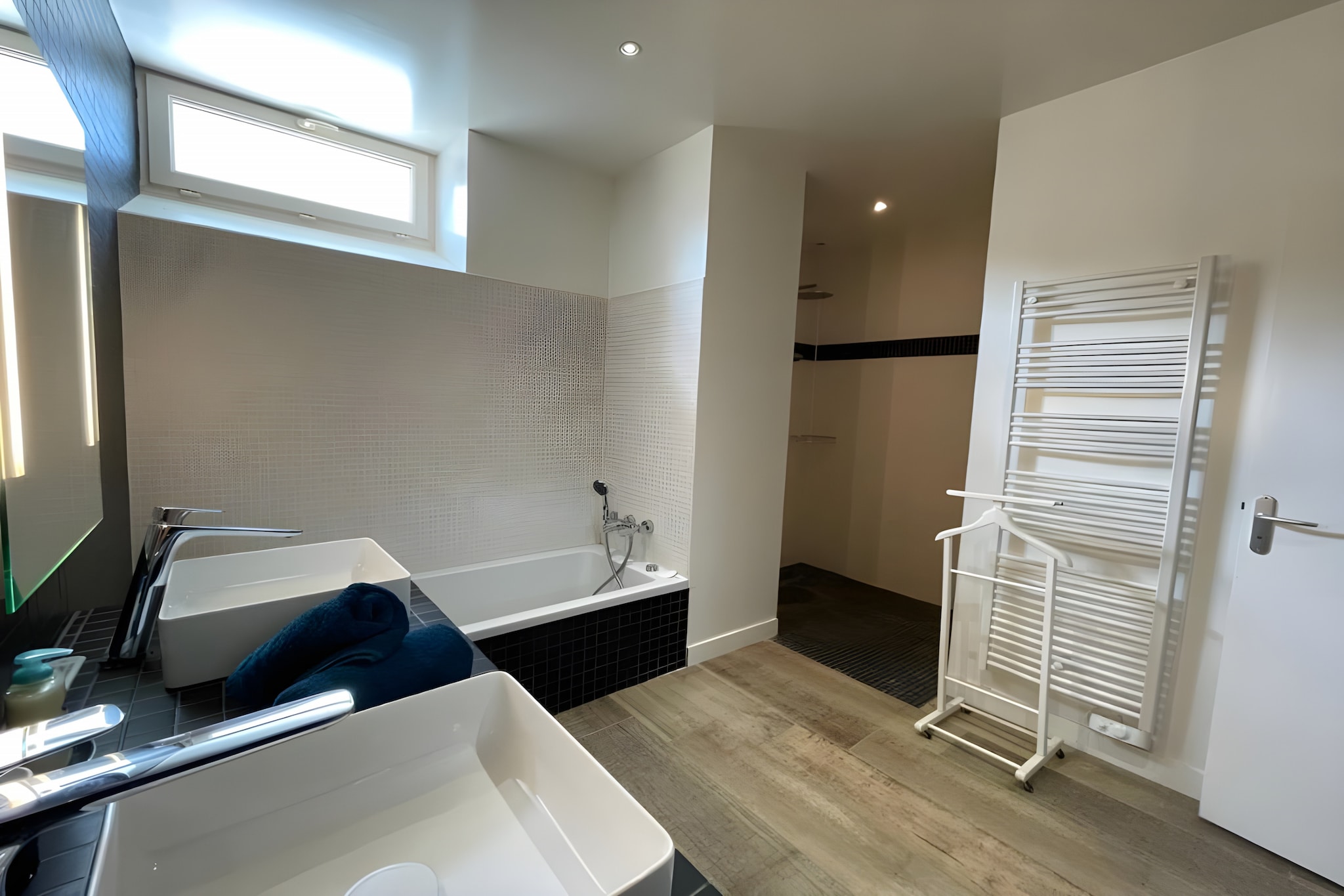 La Grange - Piscine - 15p - Rêve au Mans-Badkamer