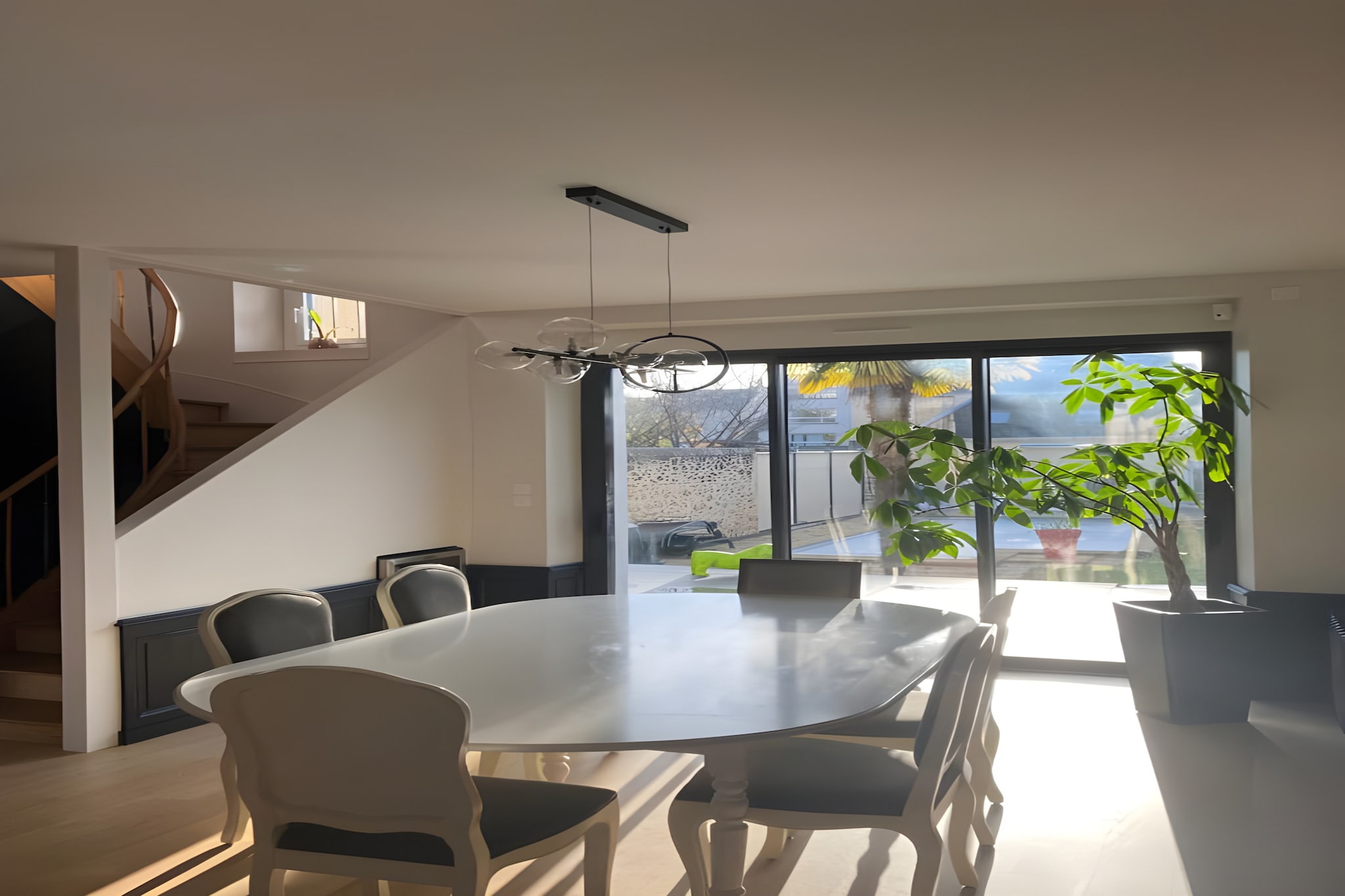 Le Somptueux - Piscine  - 12p - Rêve au Mans-Eetkamer