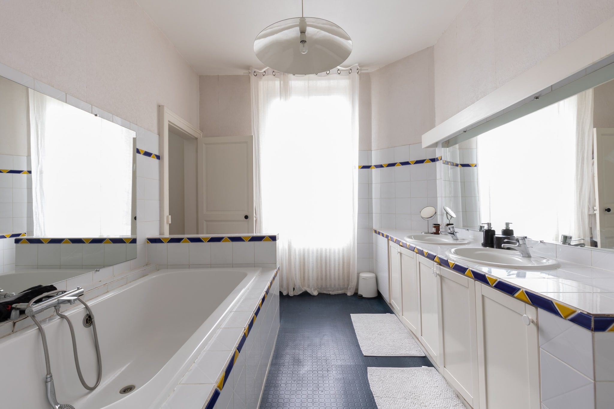 Les Bahamas - Piscine - 15p - Rêve au Mans-Badkamer