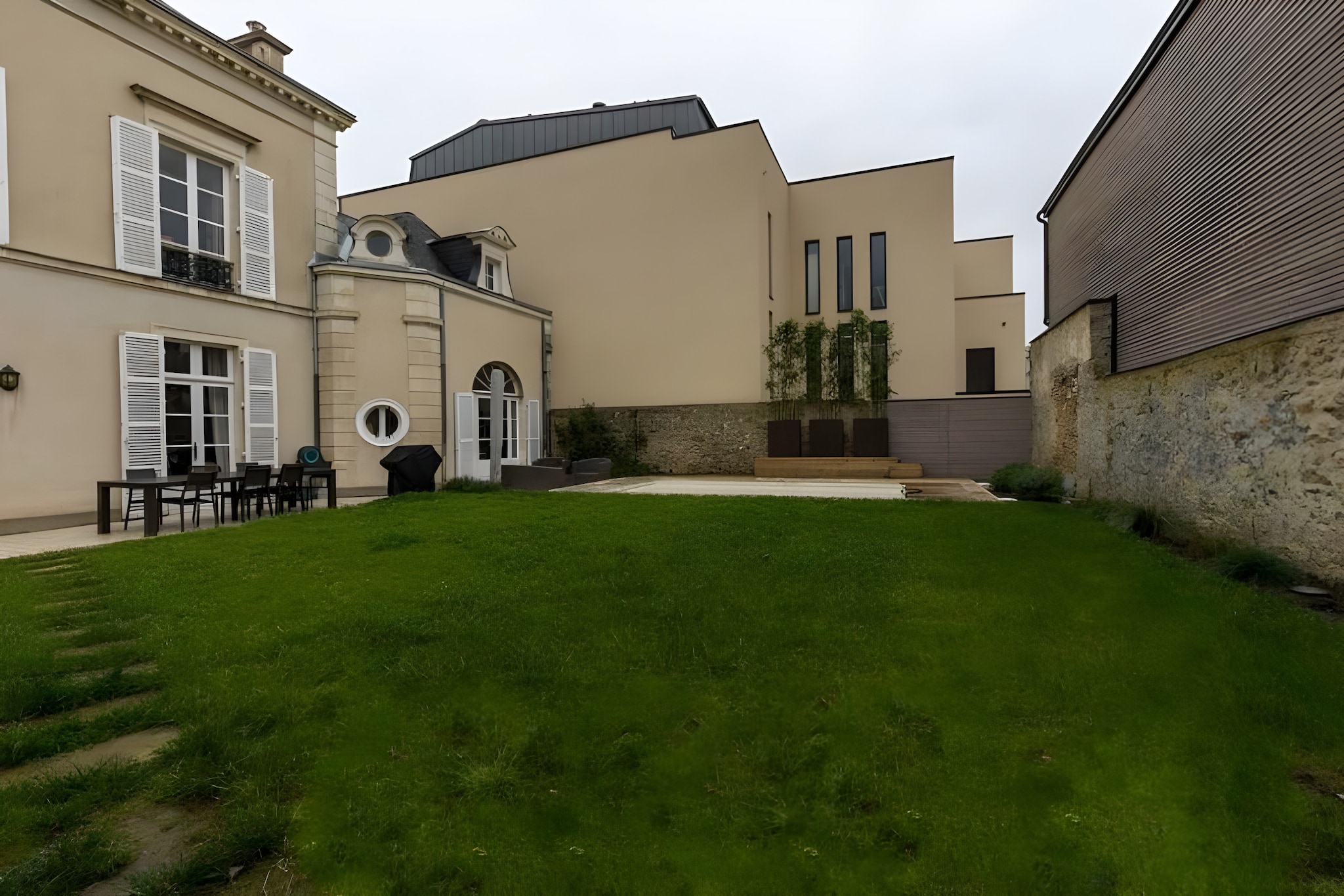 Le Serengeti - Piscine - 9p - Rêve au Mans-Tuinen zomer