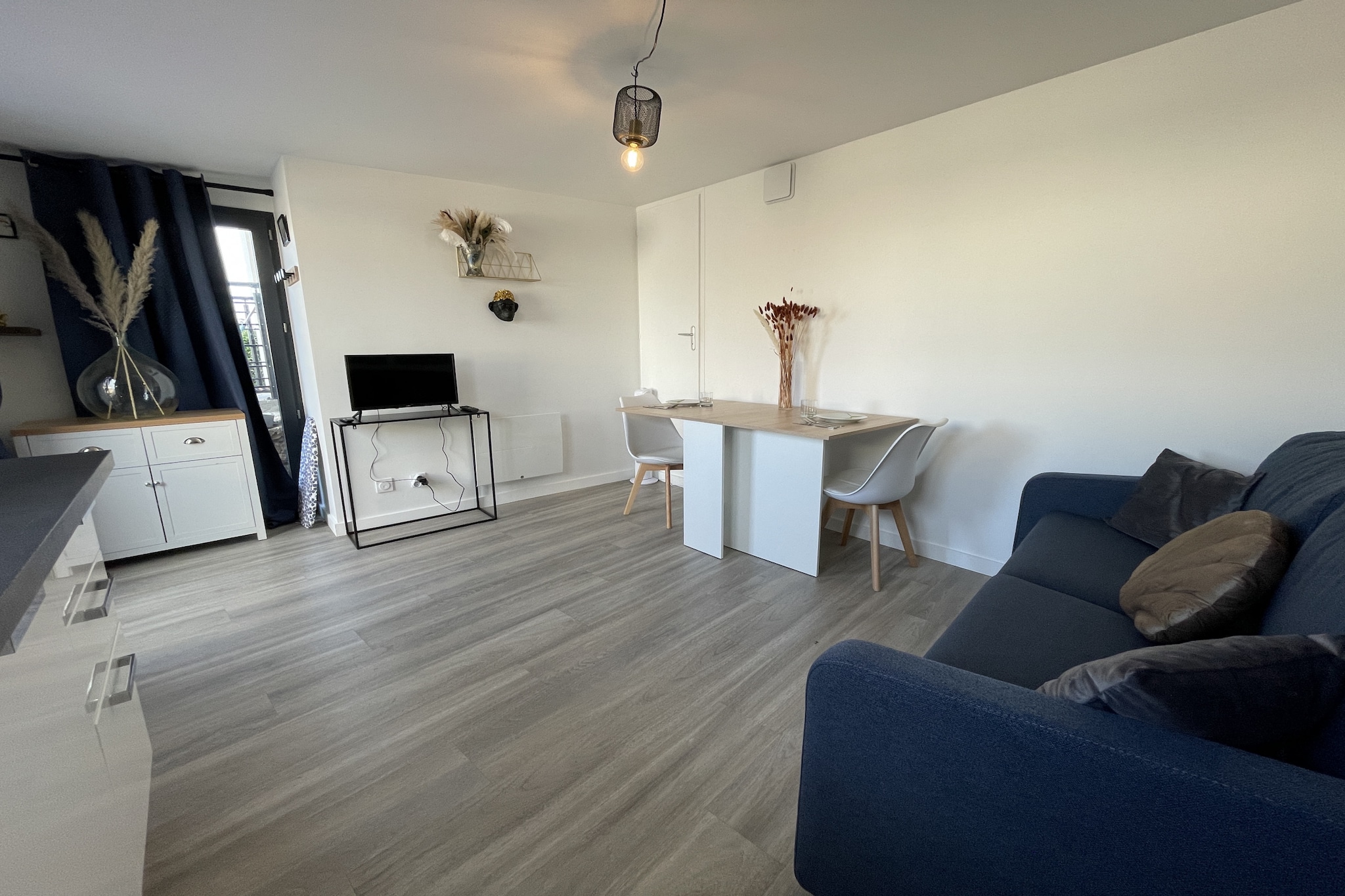 Le Ruby - Centre - Wifi - 2p - Rêve au Mans-Woonkamer