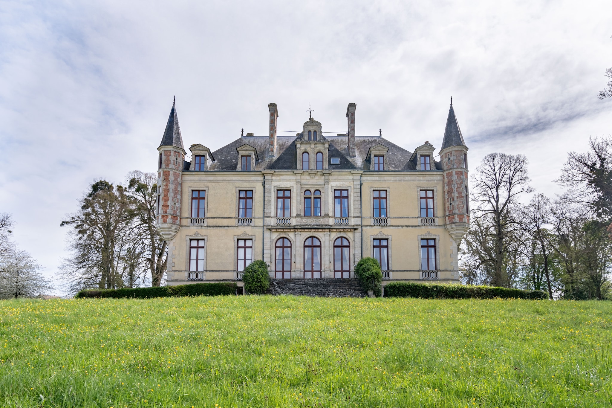 Château de Dangeul - Authentique - 14 pers. - Rêve-Buitenlucht