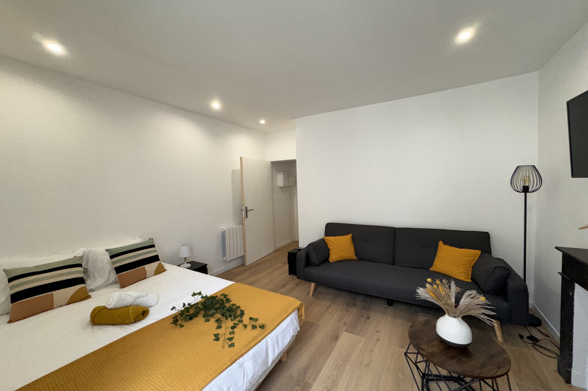 Le Cocon-3p-Centre-Cosy-Woonkamer