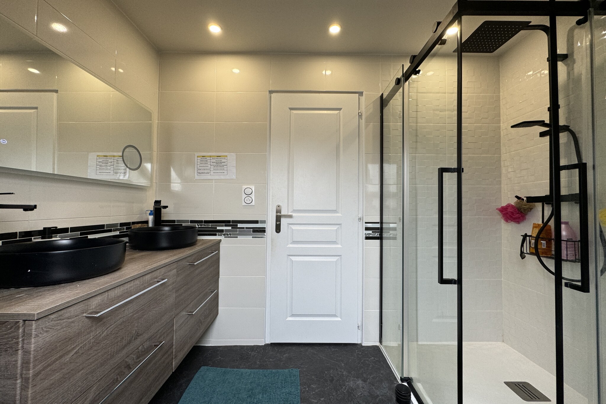 La Villa des Roses - 24H du Mans - 13pers - Reve a-Badkamer