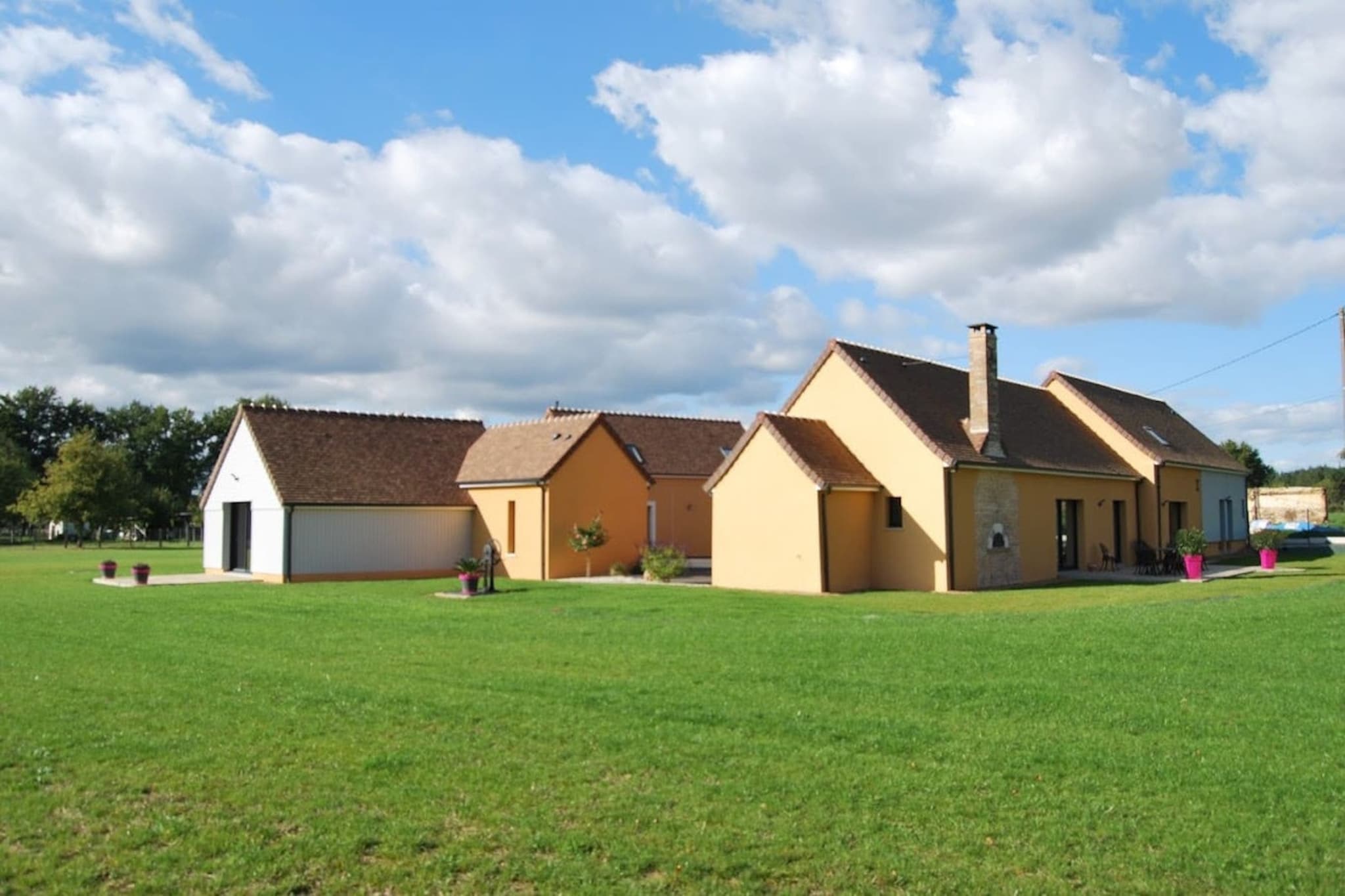 Arnage - Corner - Lodge - Piscine - Rêve au Mans-Außenbereich