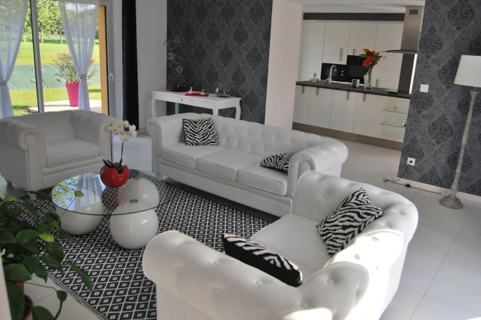 Arnage - Corner - Lodge - Piscine - Rêve au Mans-Wohnzimmer