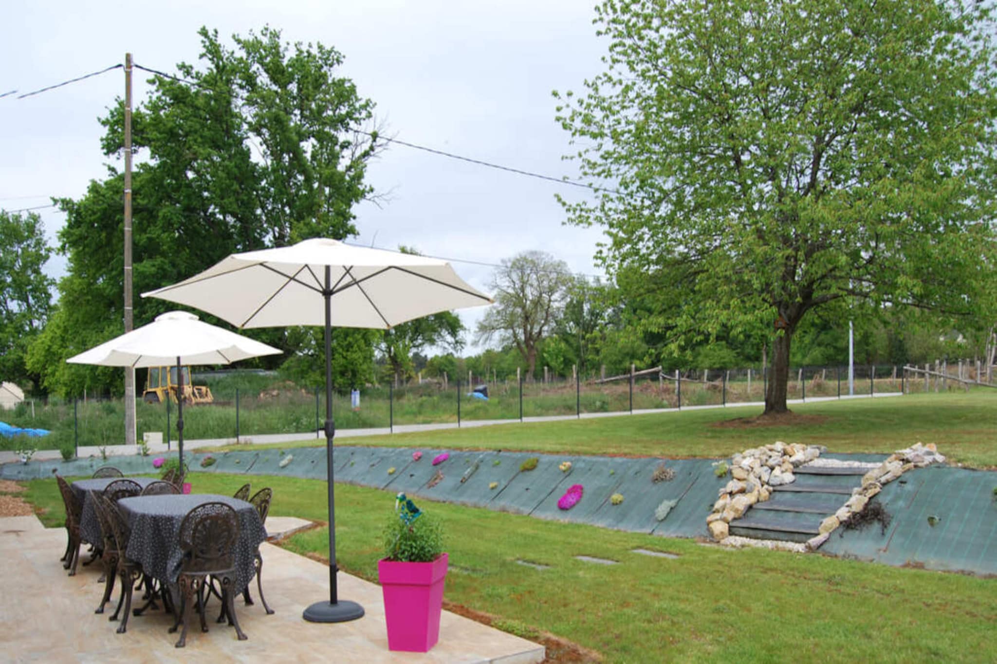 Arnage - Corner - Lodge - Piscine - Rêve au Mans-Außenbereich