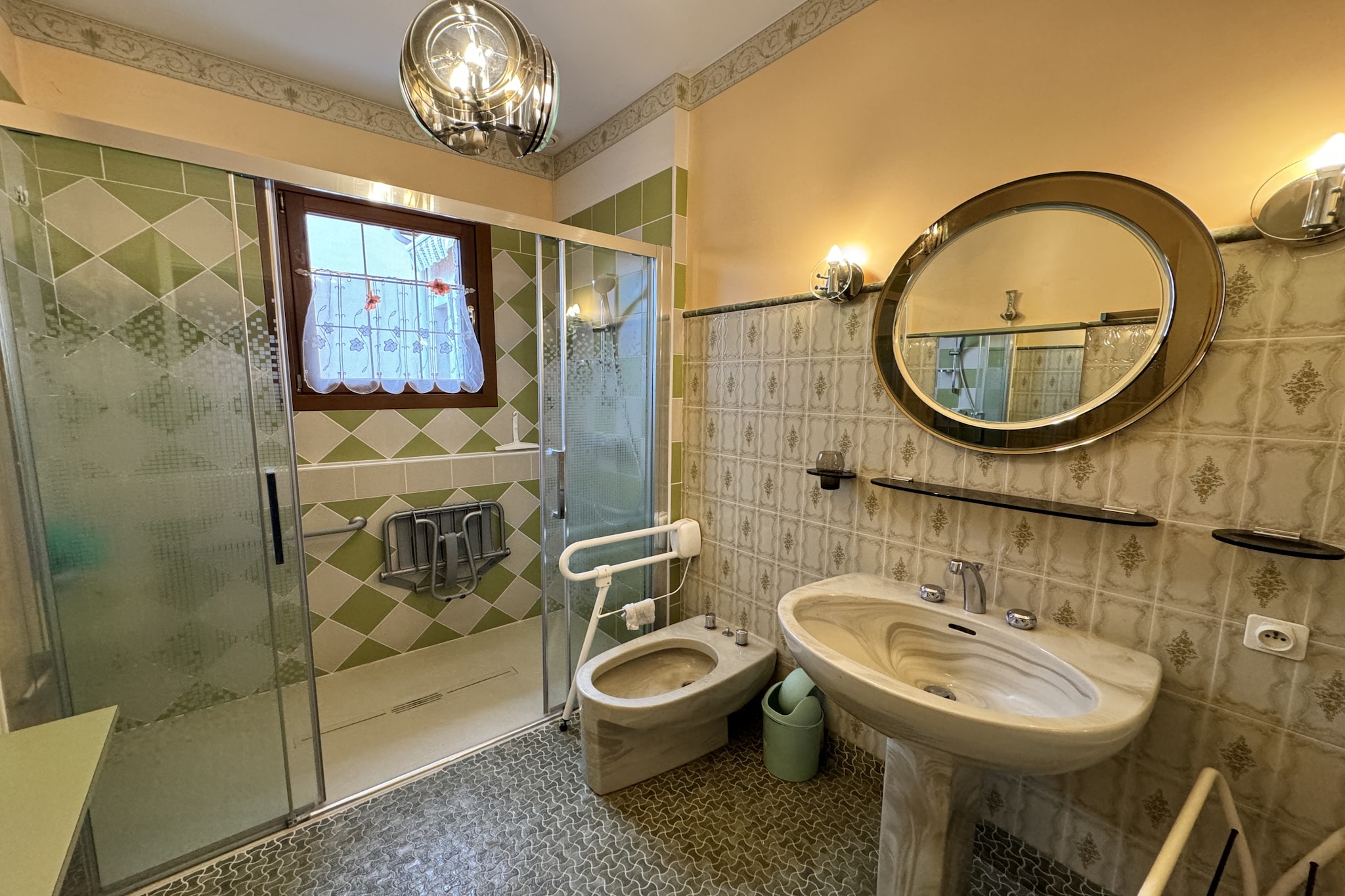 La Changéenne - Charme - 15 pers - Rêve au Mans-Badkamer