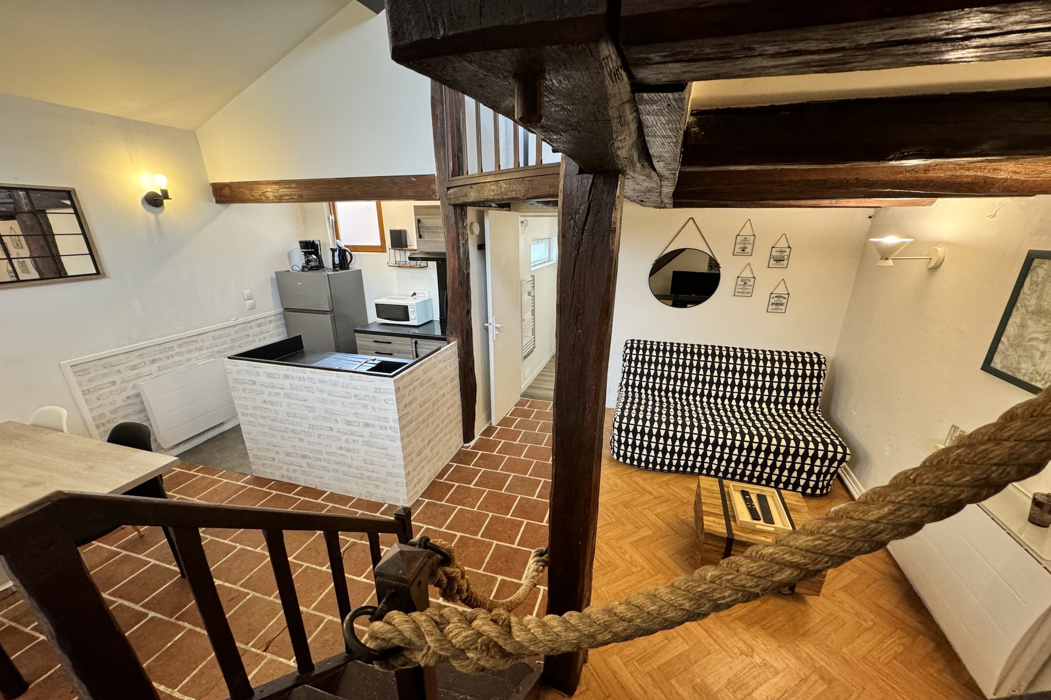 La Libération - Centre - 4 pers - Rêve au Mans-Woonkamer