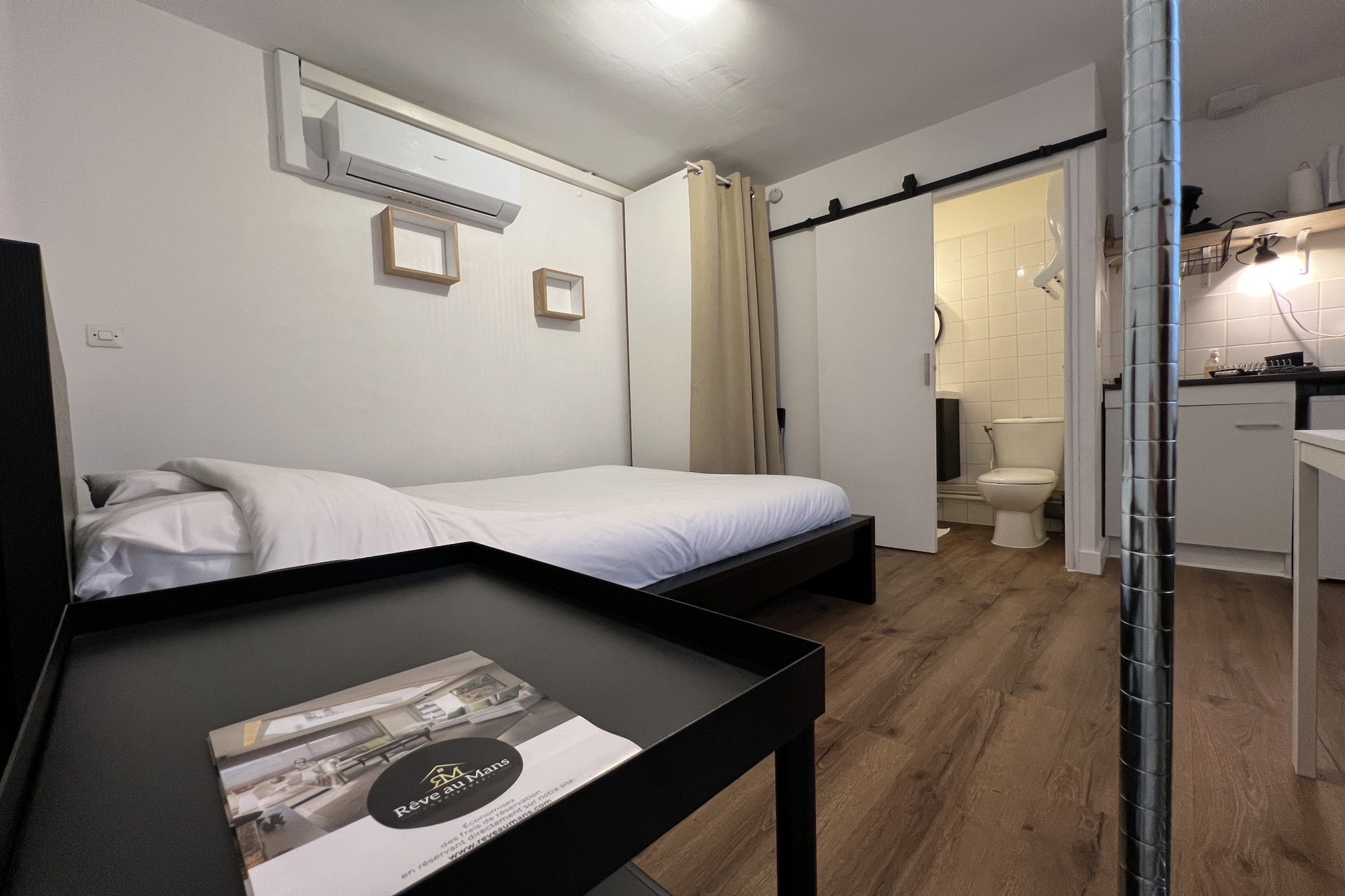 L'Utile - 2 pers - Rivière - Rêve au Mans-Slaapkamer
