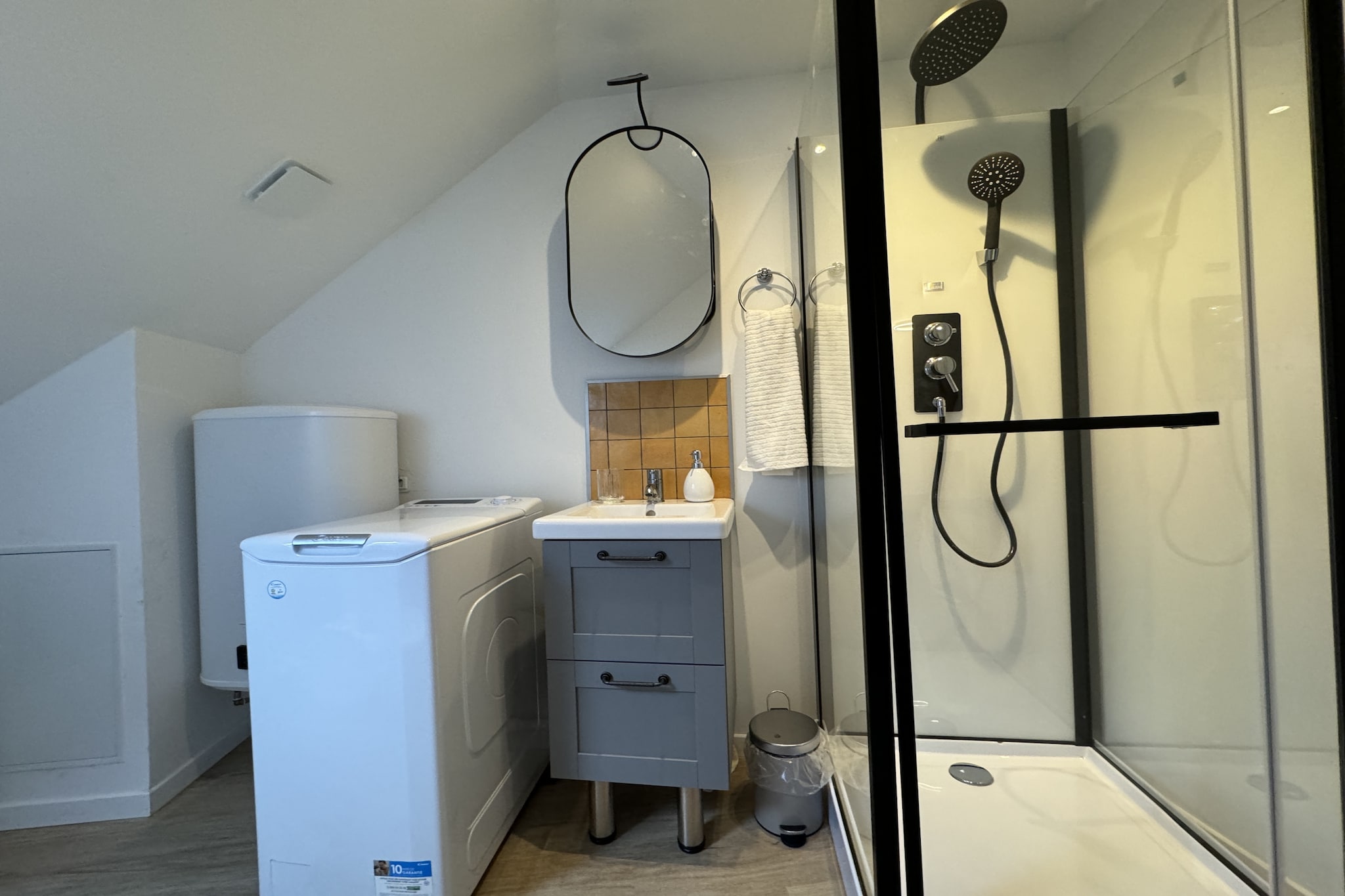 Les lys beiges - 4pers - Rêve au Mans-Badkamer