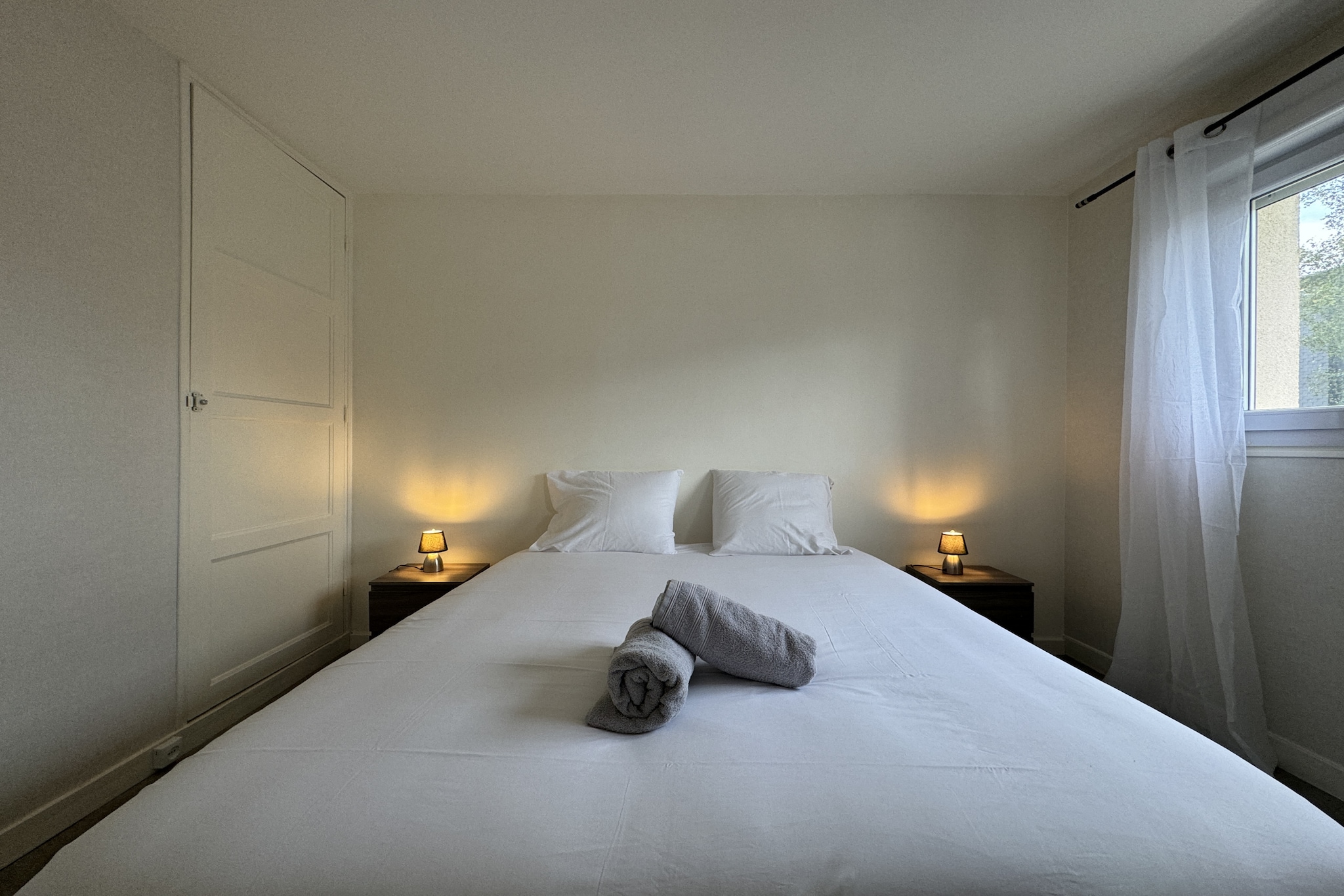 Le Bigarreaux - 6 pers - Wi-Fi - Rêve au Mans-Slaapkamer