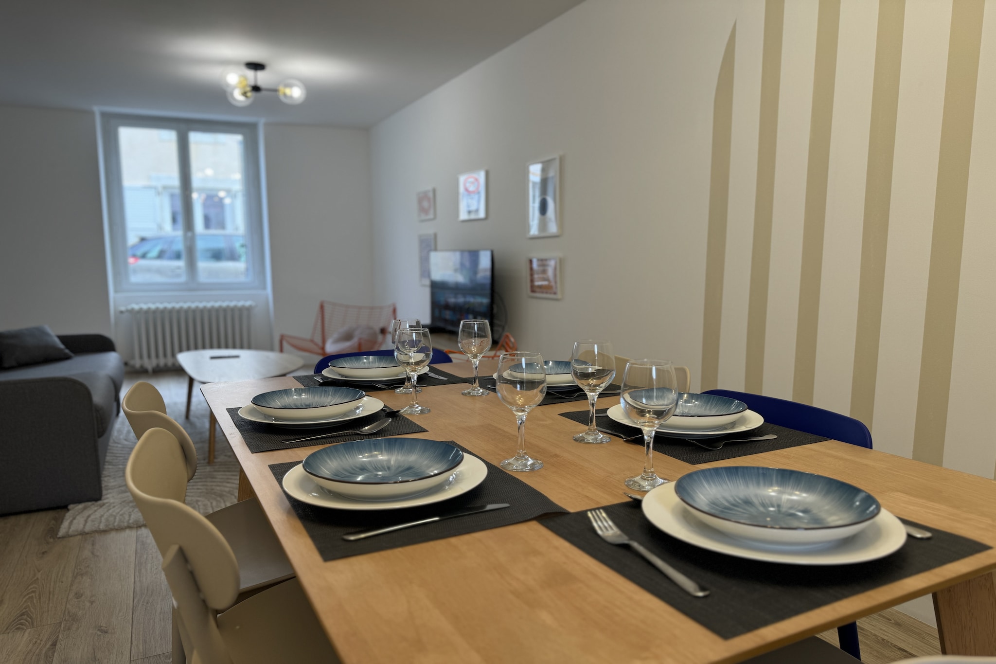 La Pépinière - 7 pers - Mancelle - Rêve au Mans-Eetkamer