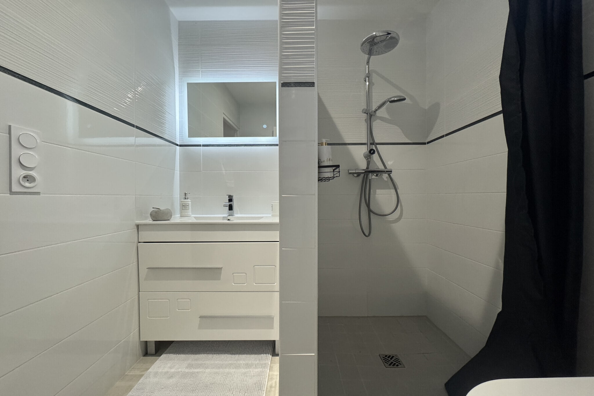 Le Luxury - 24h du Mans - 11pers - Rêve au Mans-Badkamer