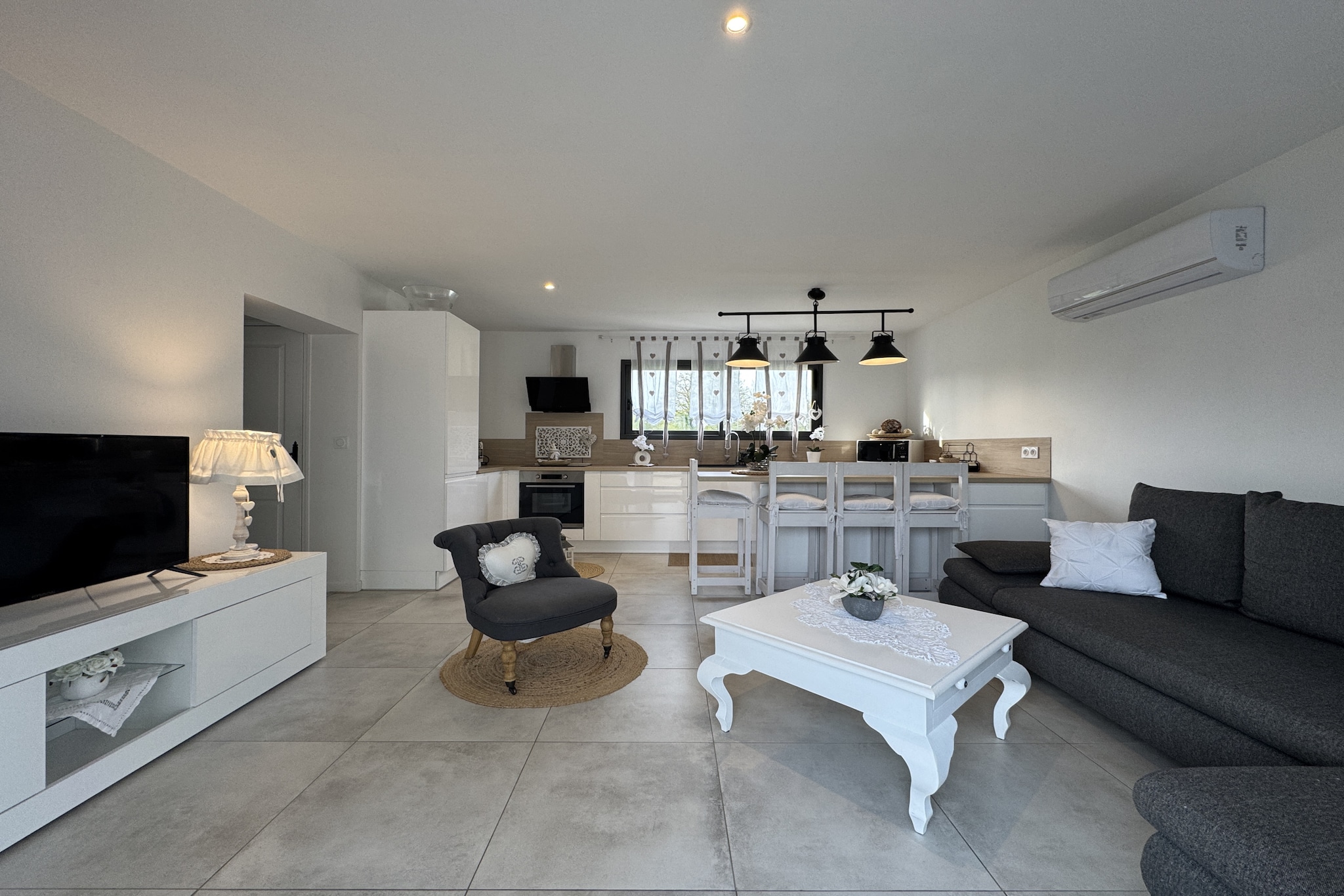 Le Refuge - confort - 5 pers - Rêve au Mans-Wohnzimmer