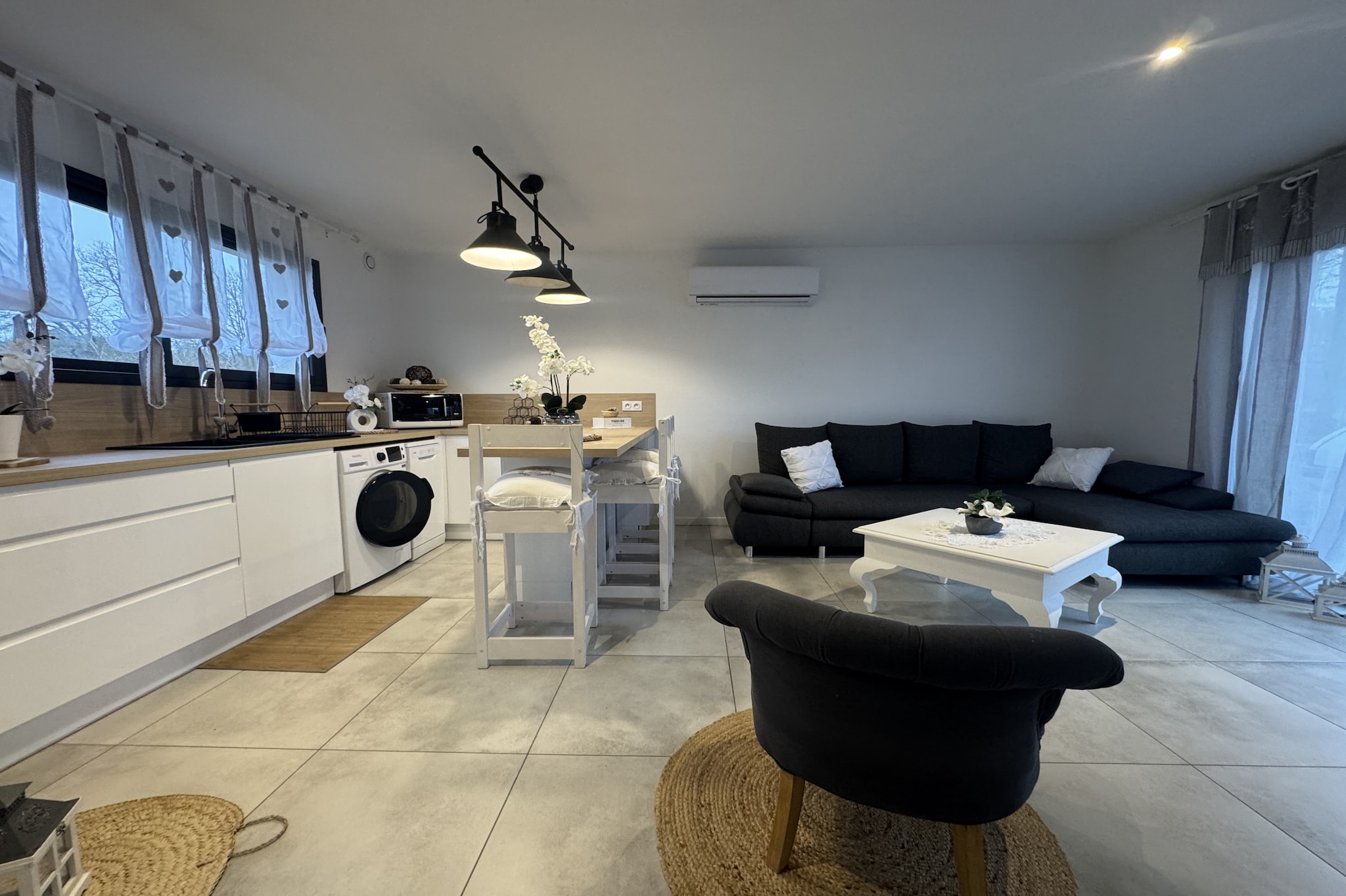 Le Refuge - confort - 5 pers - Rêve au Mans-Wohnzimmer