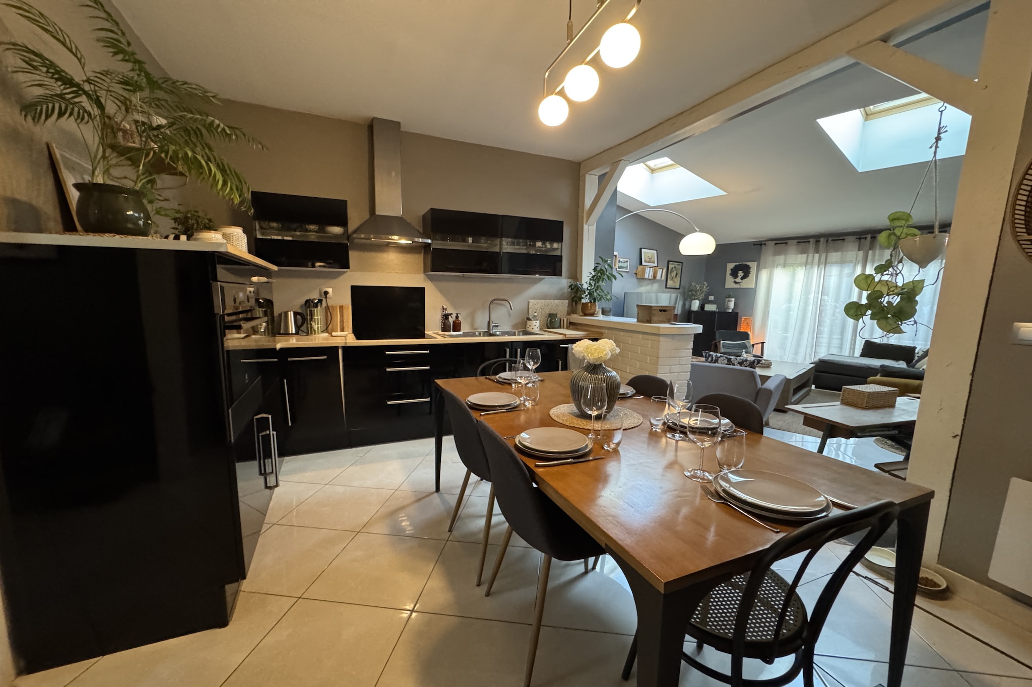The Light Downtown - 9 pers - 24h du Mans-Keuken