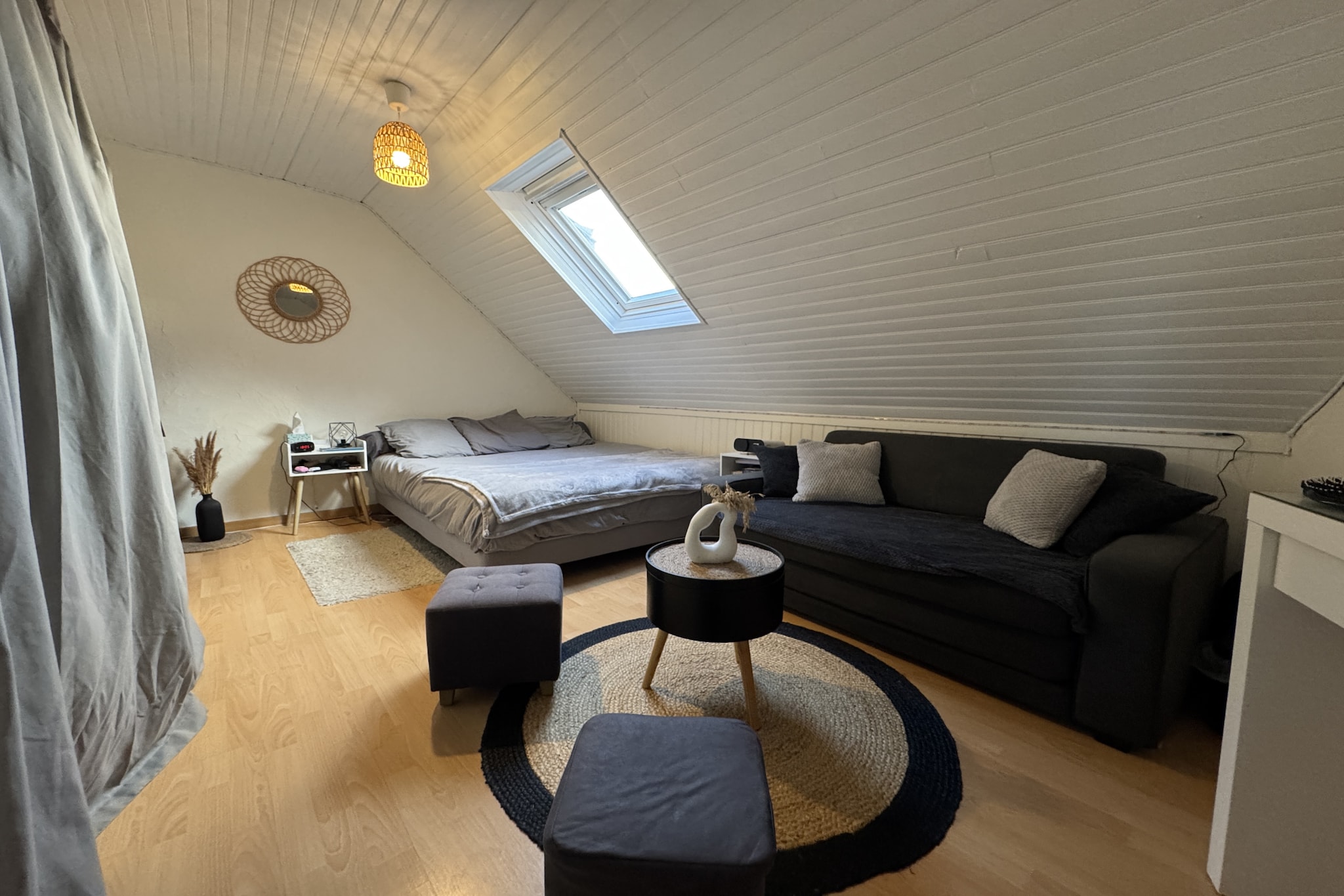 The Light Downtown - 9 pers - 24h du Mans-Woonkamer