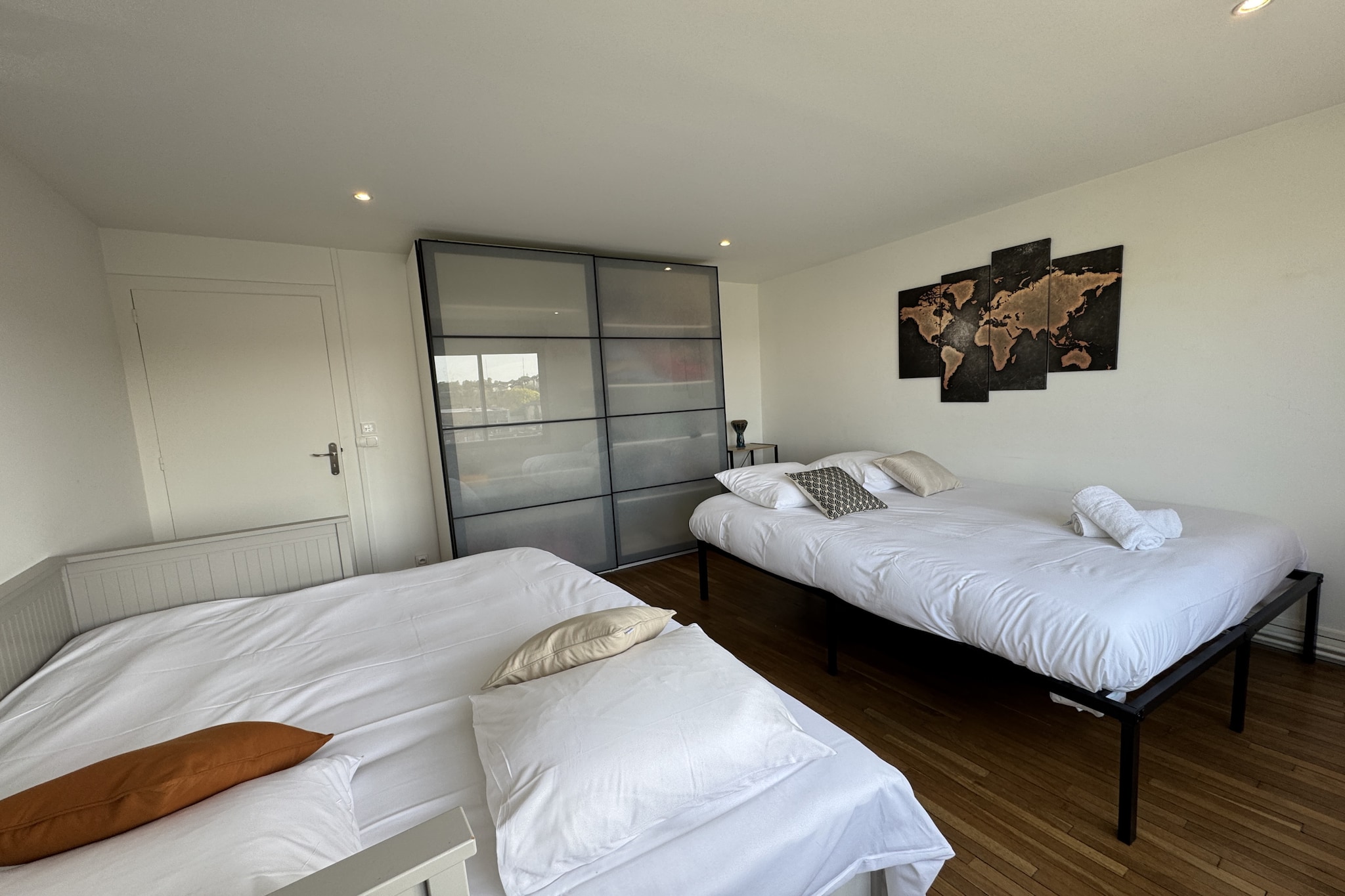 Le Maki - 10 pers - Piscine - Rêve au Mans-Slaapkamer