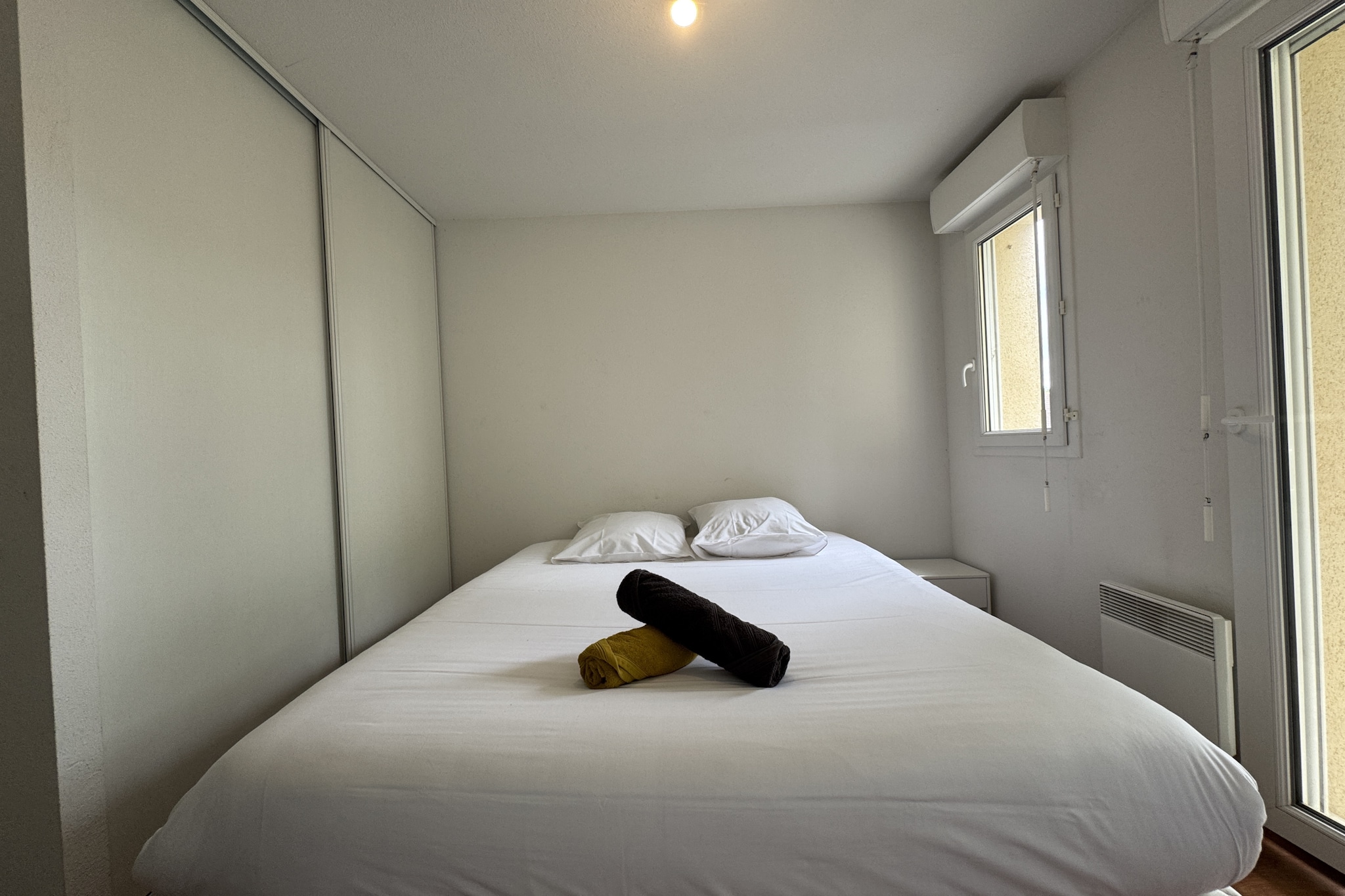 La Pause des 24H - 4pers - Wi-Fi - Rêve au Mans-Slaapkamer