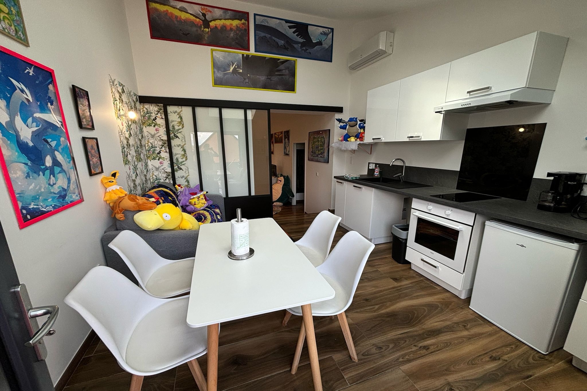 Le Poke'appart - 4pers - Confort - Rêve au Mans-Eetkamer