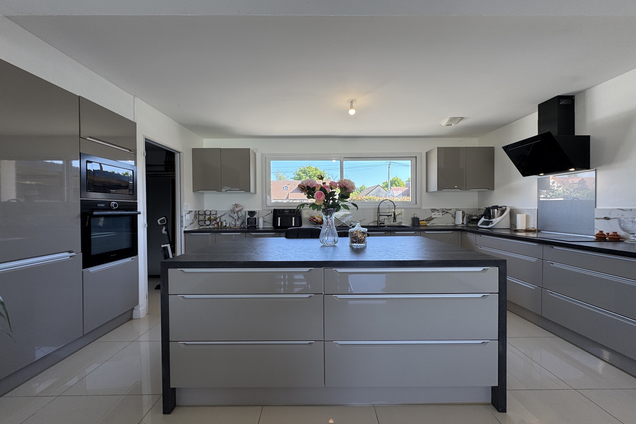 La Villa DS - 9pers - Piscine - Rêve au Mans-Keuken
