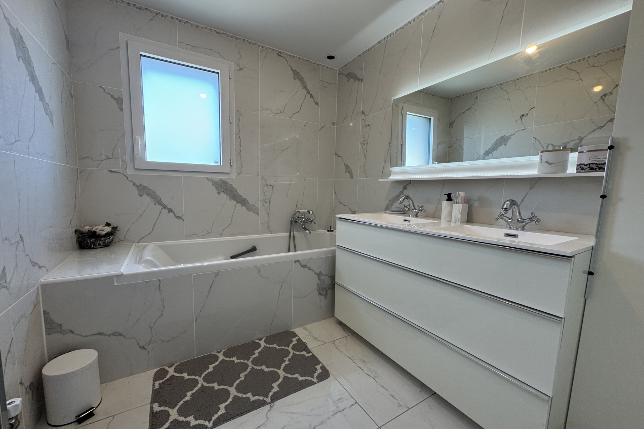 La Villa DS - 9pers - Piscine - Rêve au Mans-Badkamer